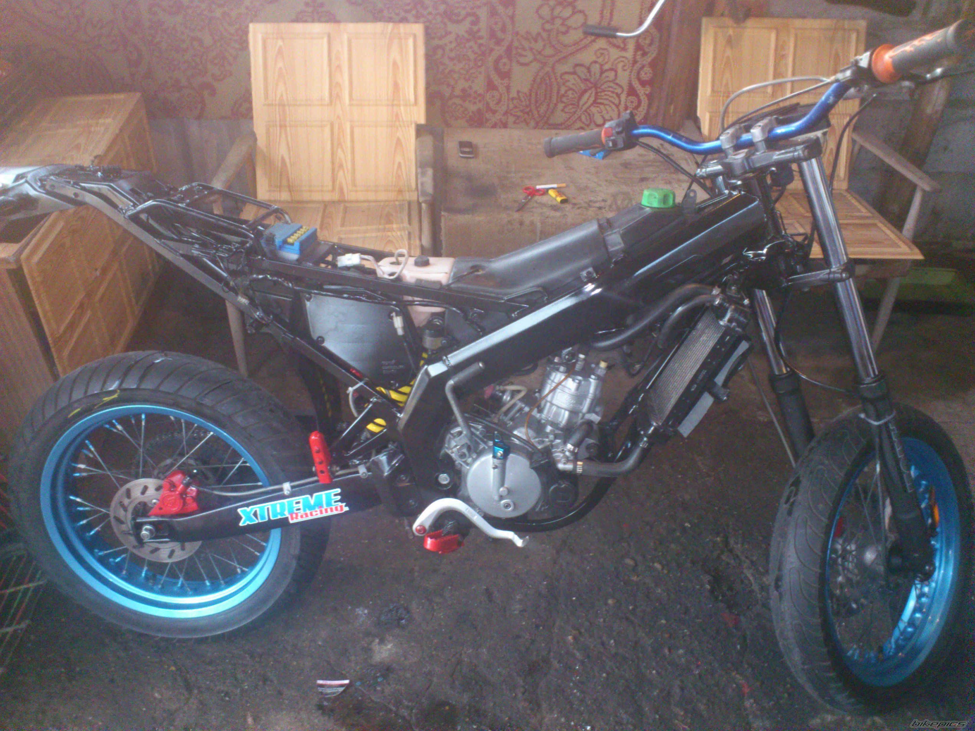 2004 DERBI SENDA SM 50 | Picture 2354188 motorcycle photo