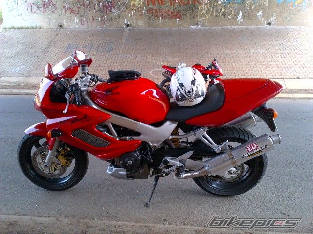 1998 HONDA VTR 1000 | Picture 2354745 motorcycle photo