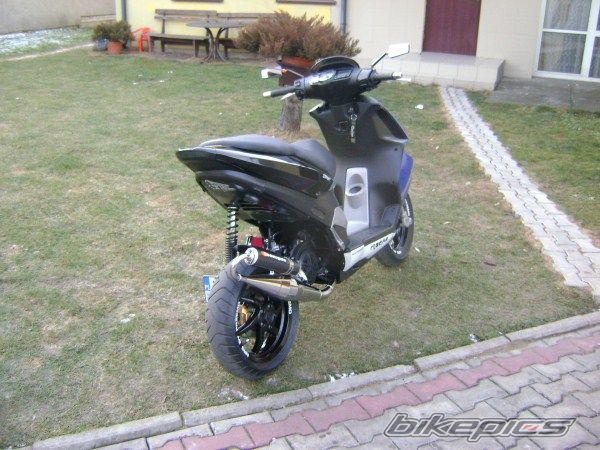 2005 PIAGGIO NRG | Picture 2355674 motorcycle photo