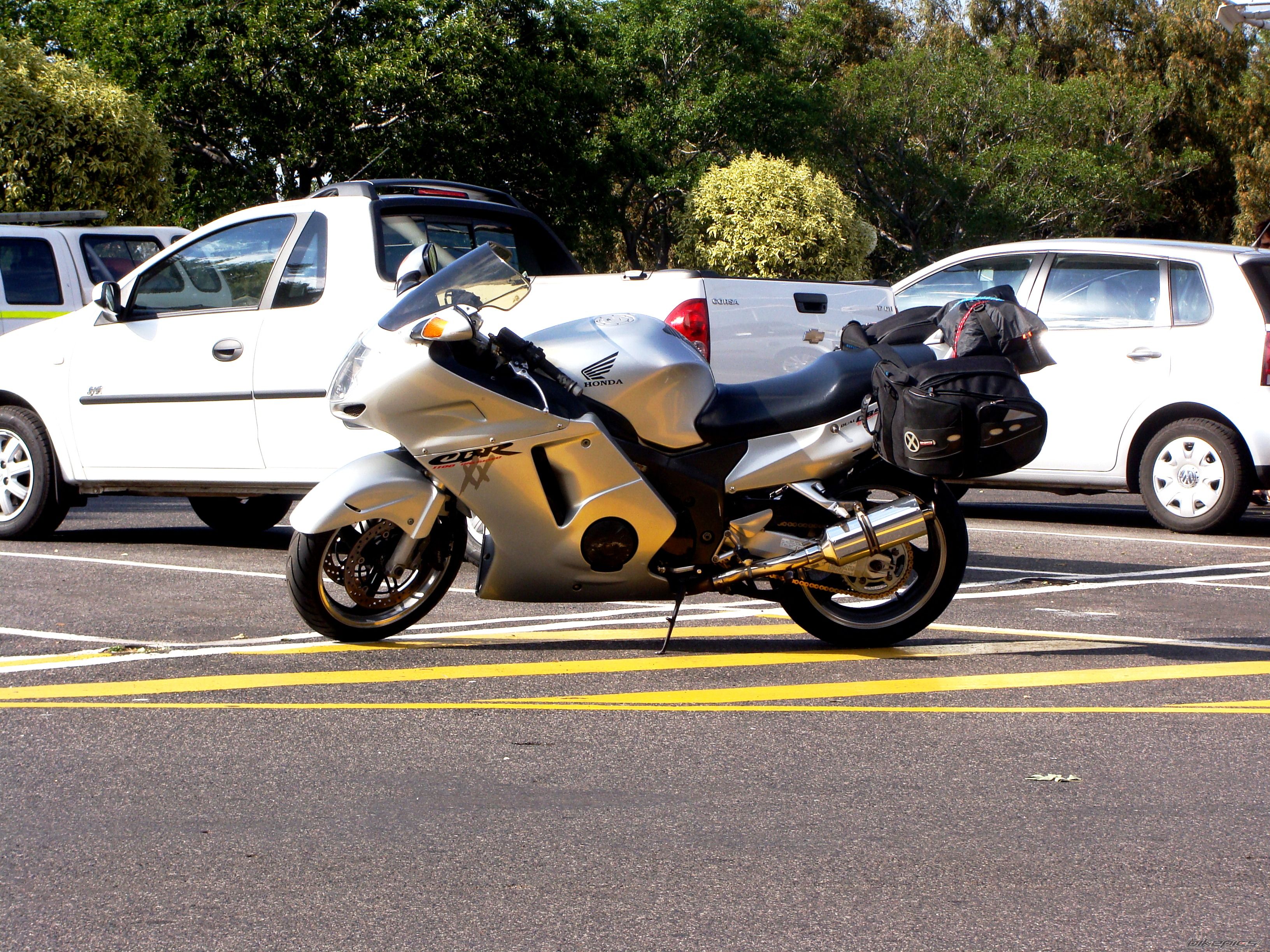 1997 HONDA CBR 1100 BLACKBIRD | Picture 2356042 motorcycle photo