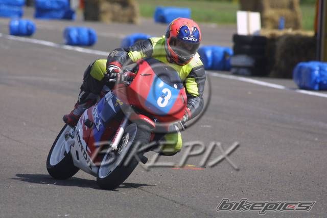 1991 HONDA VFR 400 | Picture 2357750 motorcycle photo
