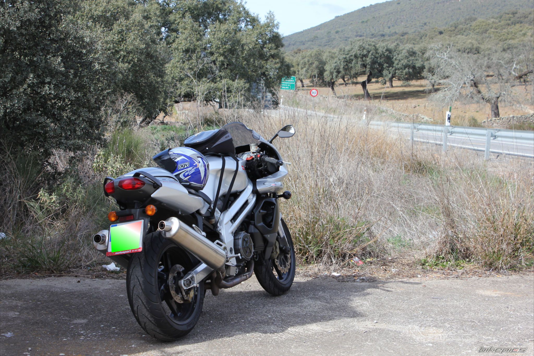 2002 APRILIA SL1000 | Picture 2358916 motorcycle photo