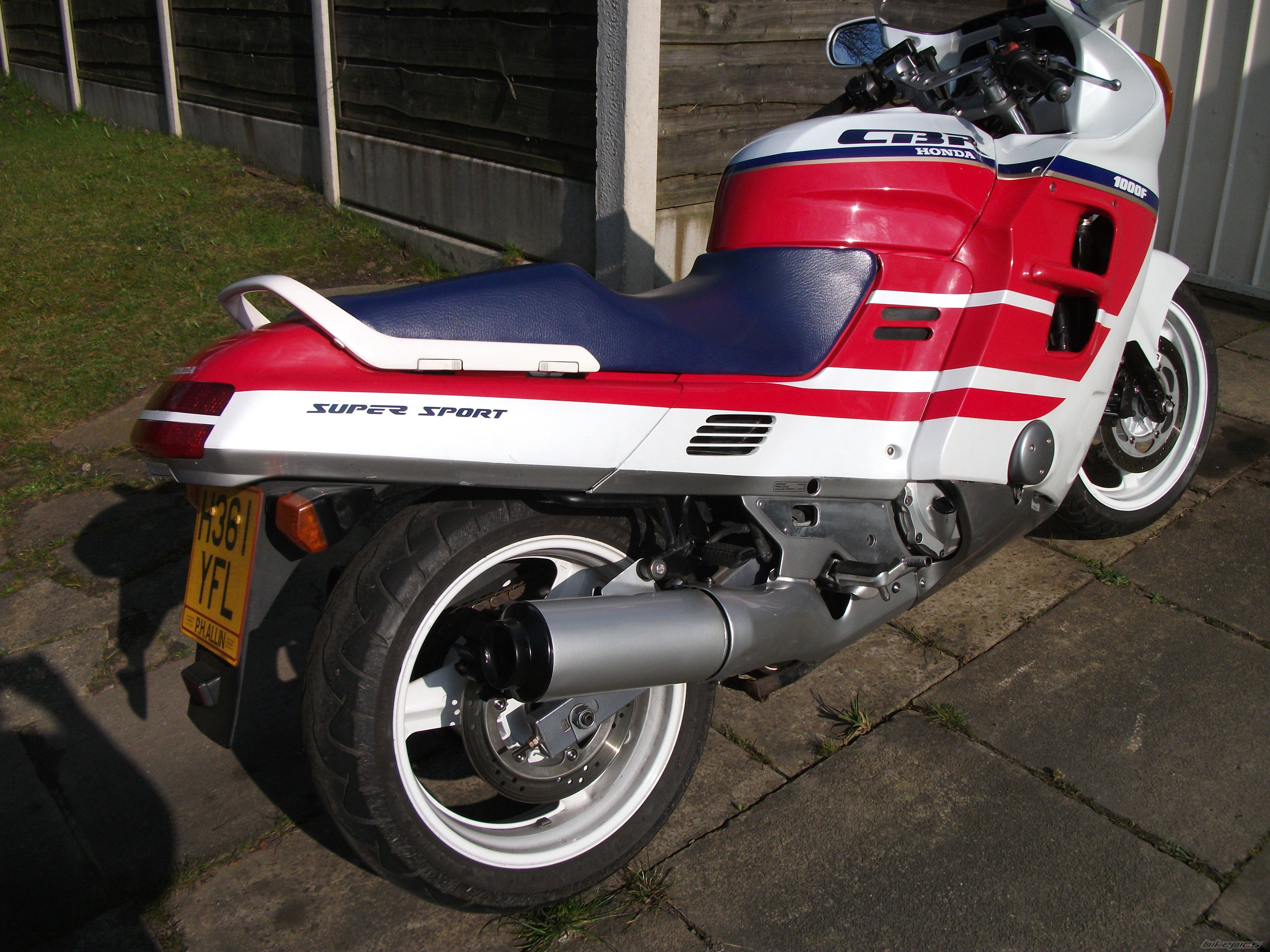 1990 HONDA CBR 1000 F | Picture 2359517 motorcycle photo