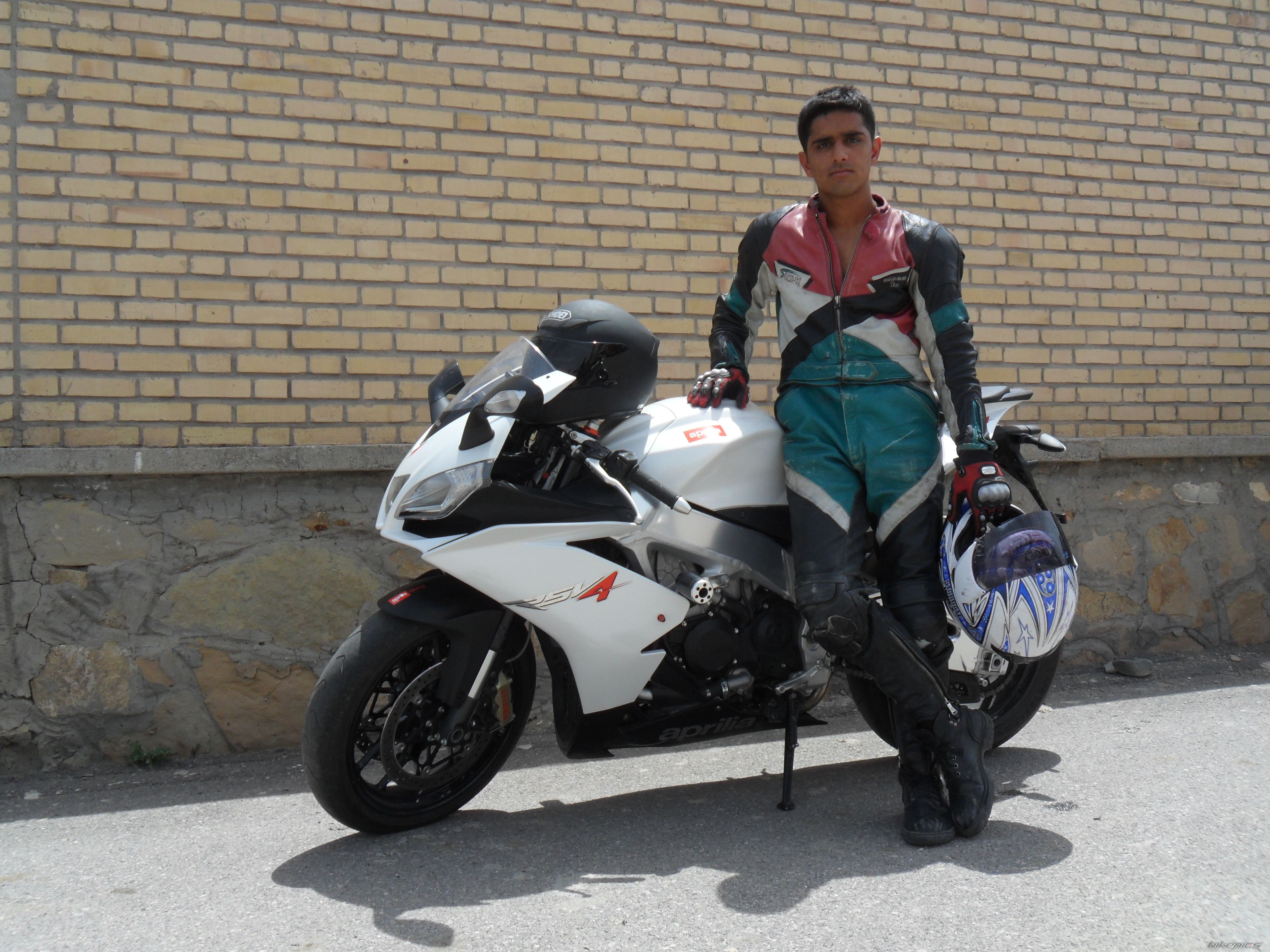 2012 APRILIA RSV4 | Picture 2360312 motorcycle photo