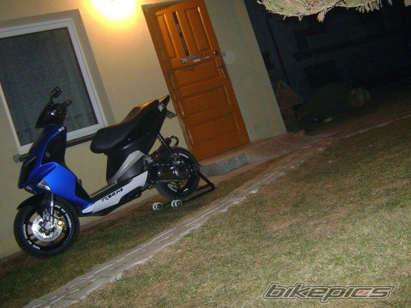 2005 PIAGGIO NRG | Picture 2361431 motorcycle photo