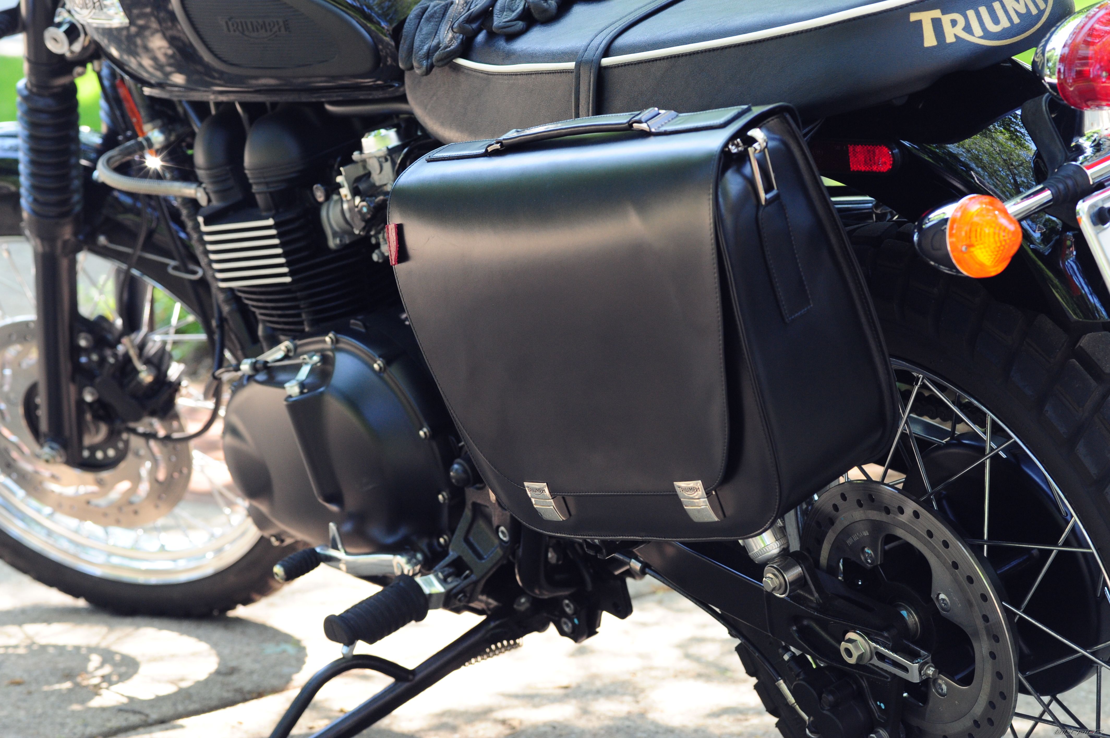 2010 TRIUMPH SCRAMBLER | Picture 2361549 motorcycle photo
