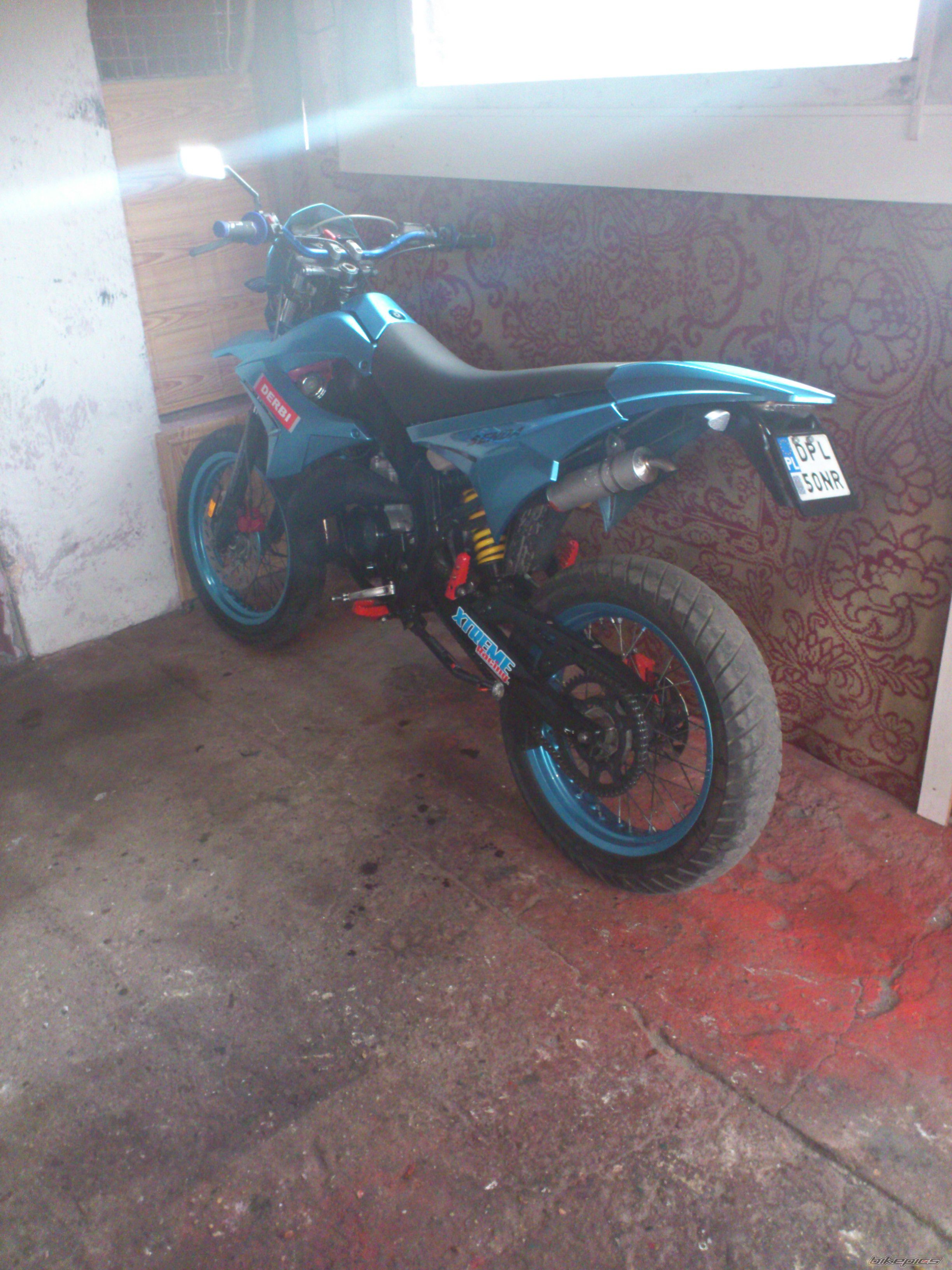 2004 DERBI SENDA SM 50 | Picture 2362144 motorcycle photo