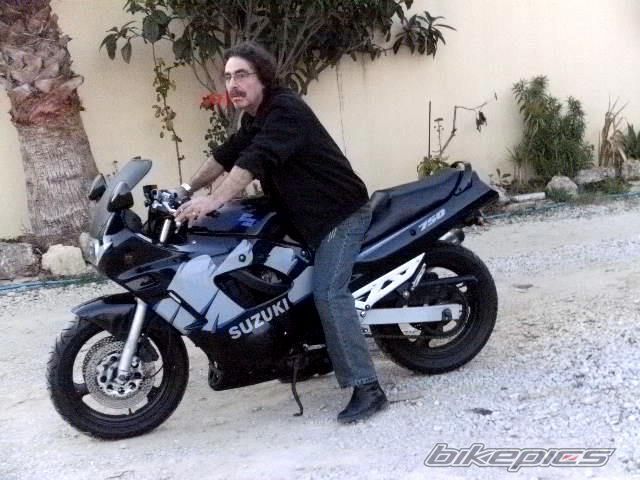1993 SUZUKI GSX 750F | Picture 2362523 motorcycle photo
