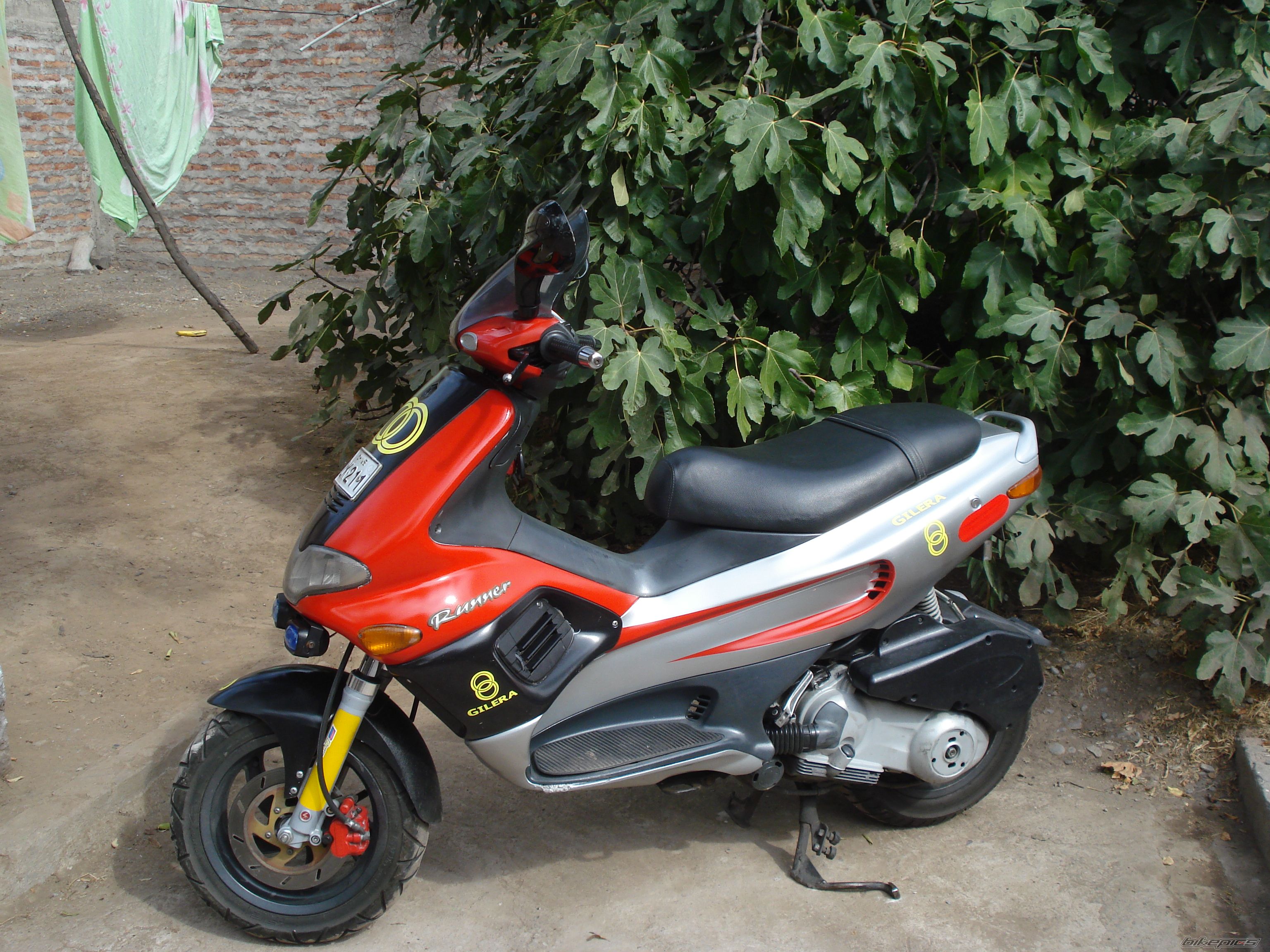 2002 GILERA RUNNER 180 FXR | Picture 2367367 motorcycle photo