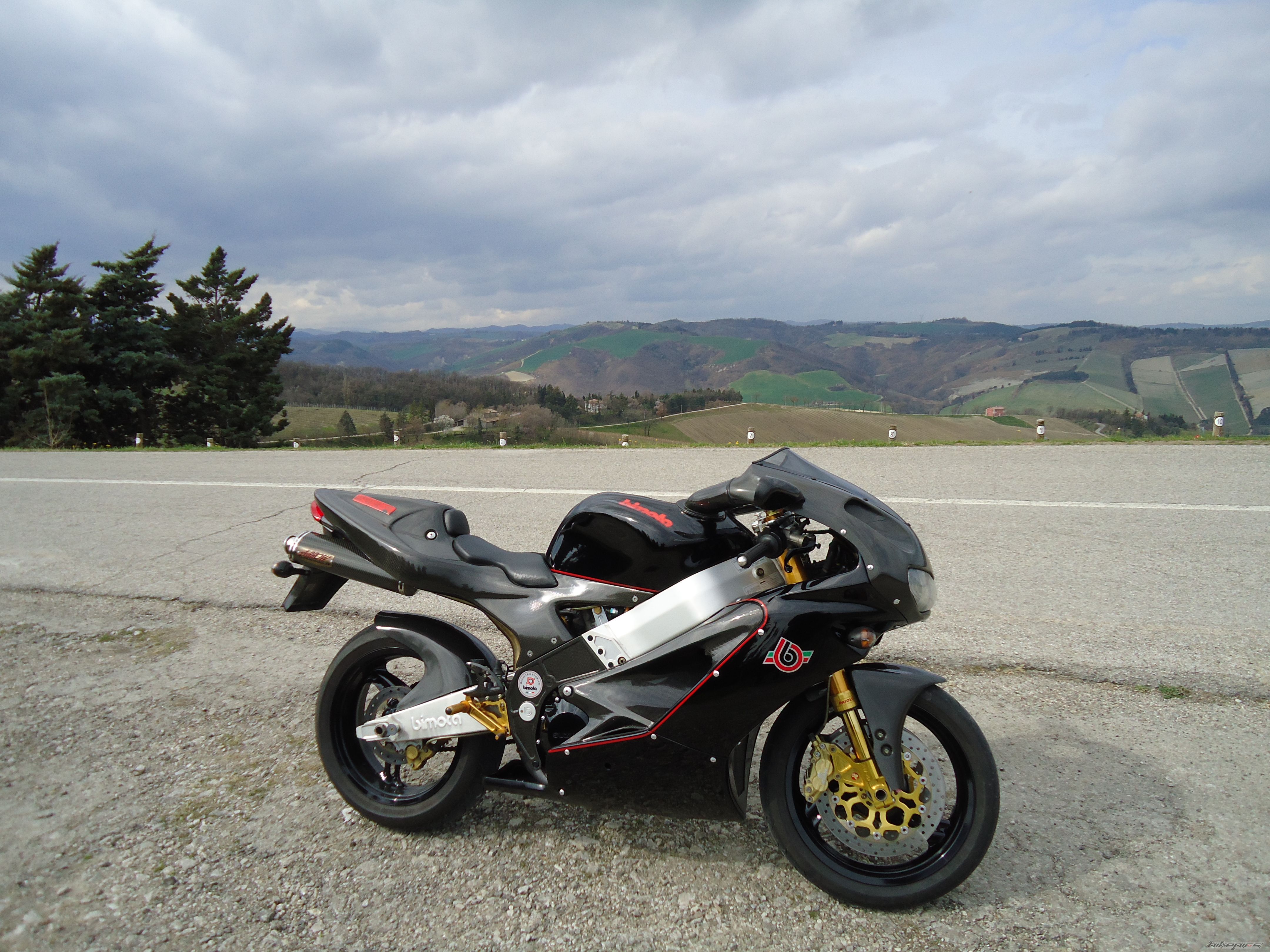 1999 BIMOTA SB8R | Picture 2367594 motorcycle photo