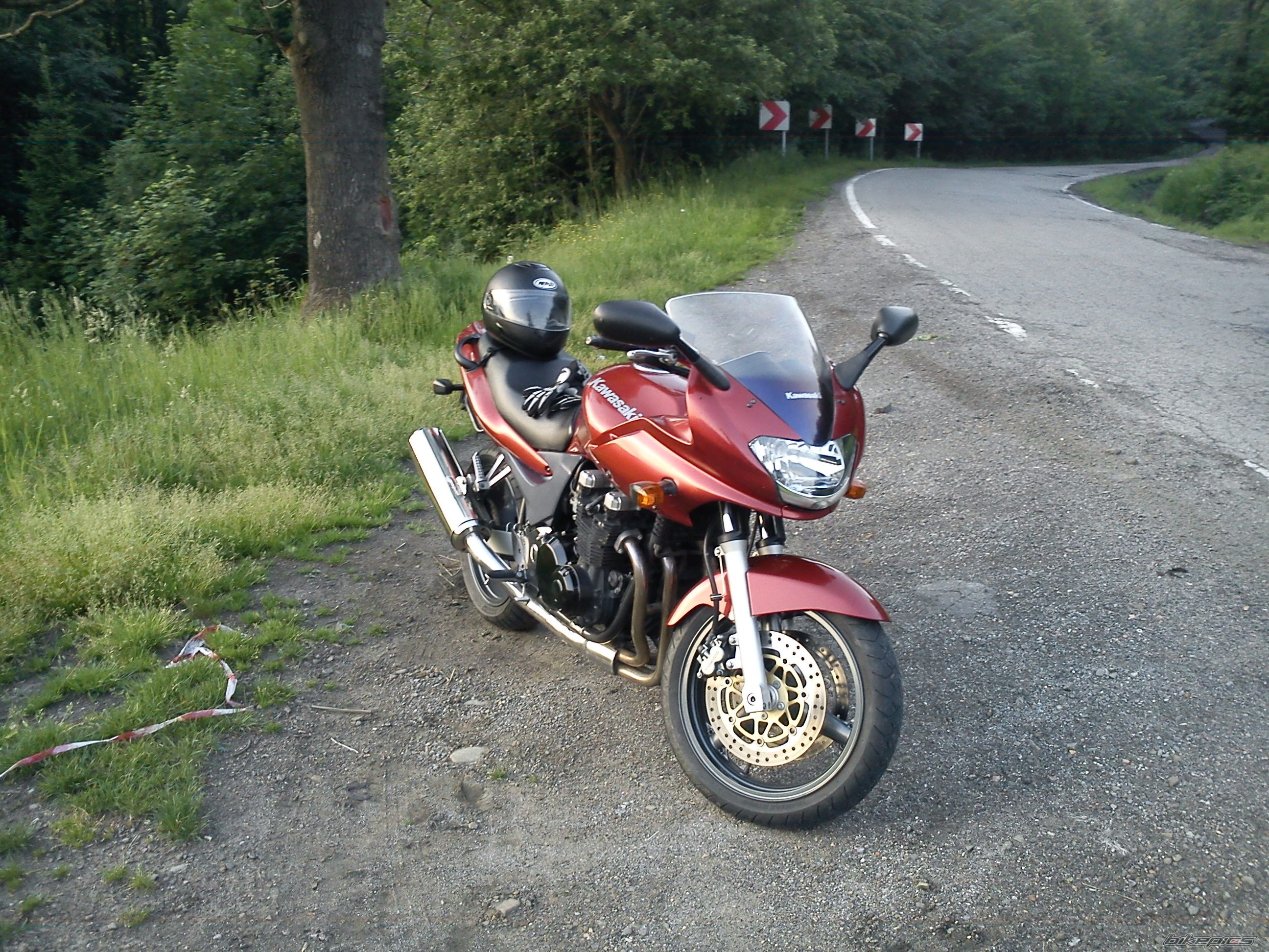 2002 KAWASAKI ZR7S | Picture 2368403 motorcycle photo