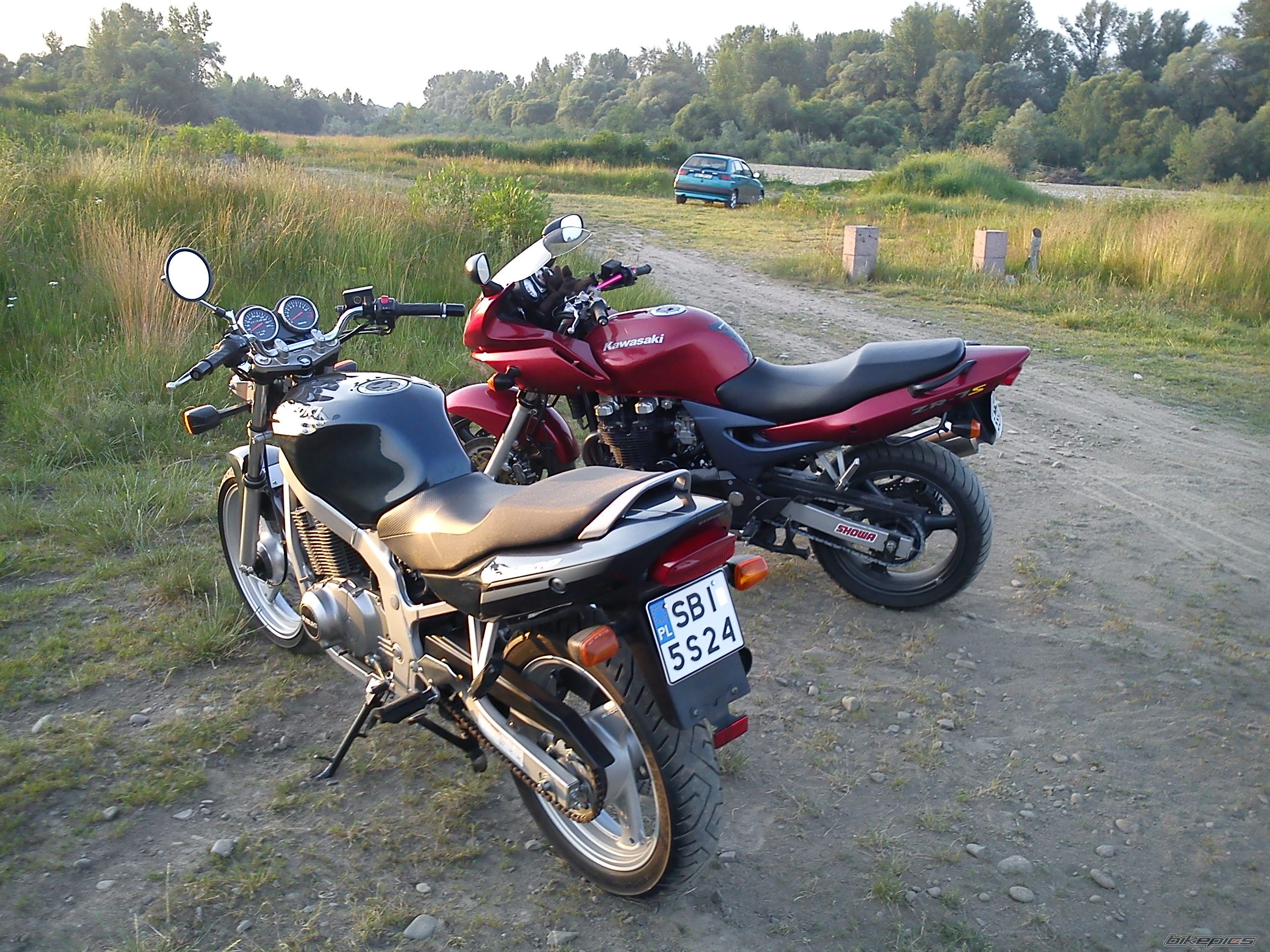 2002 KAWASAKI ZR7S | Picture 2368415 motorcycle photo