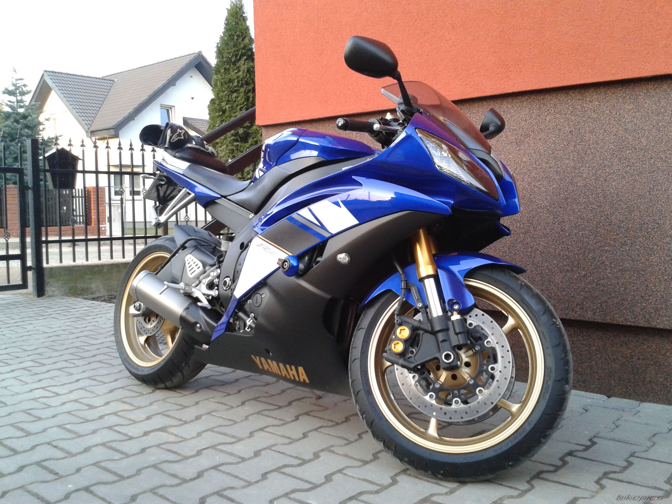 2009 YAMAHA YZF R6 | Picture 2369293 motorcycle photo