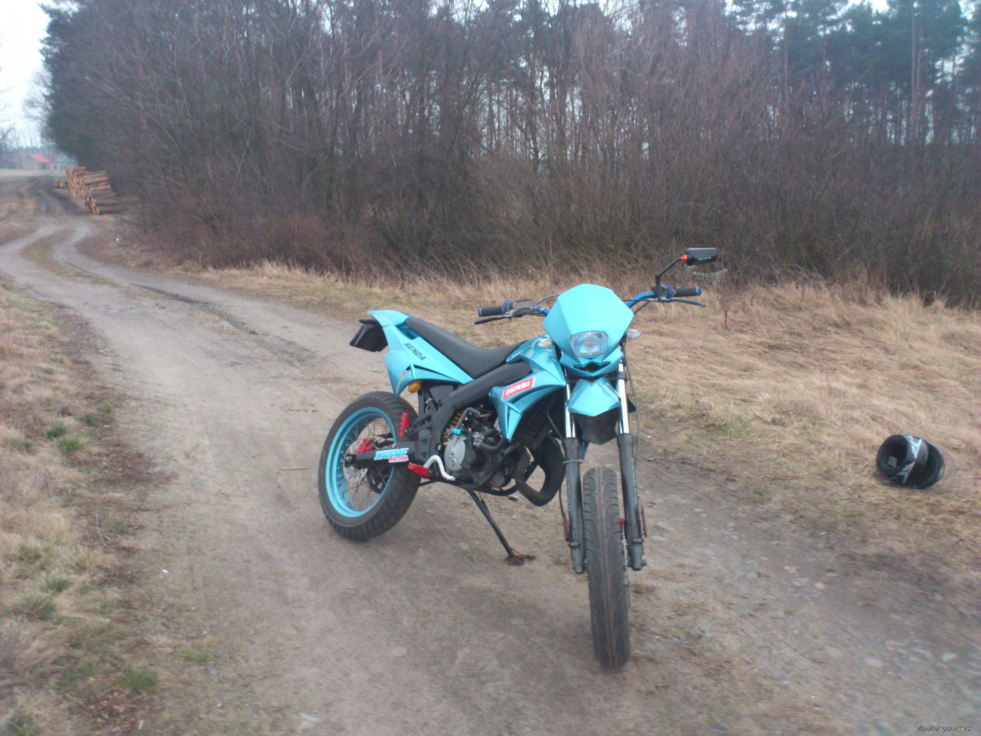 2004 DERBI SENDA SM 50 | Picture 2369854 motorcycle photo