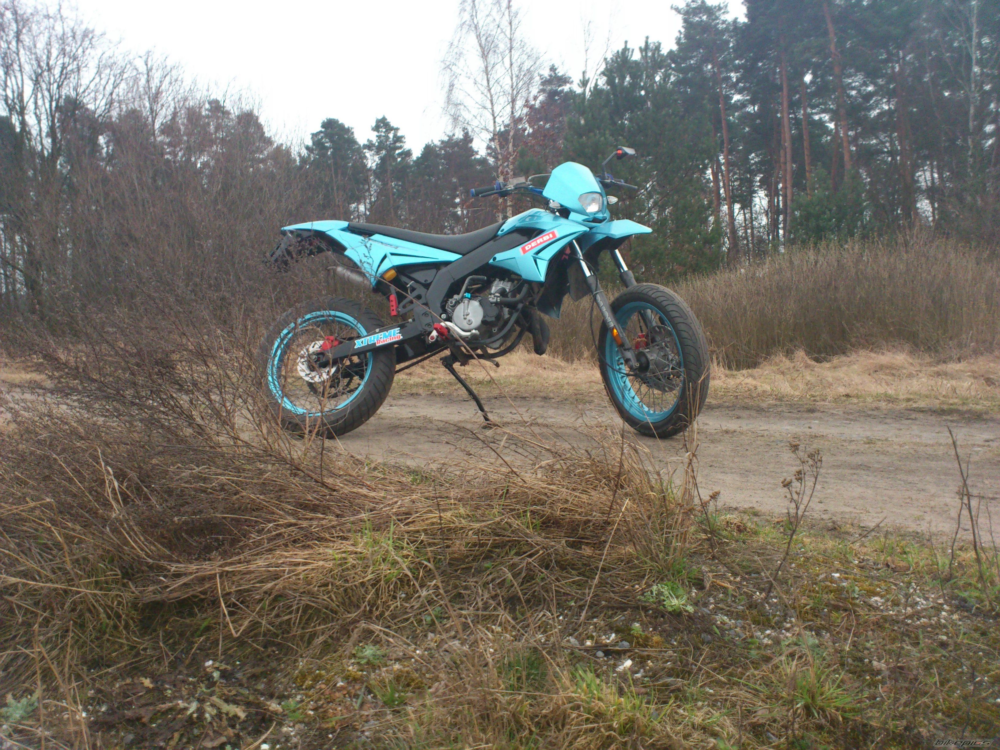 2004 DERBI SENDA SM 50 | Picture 2369857 motorcycle photo