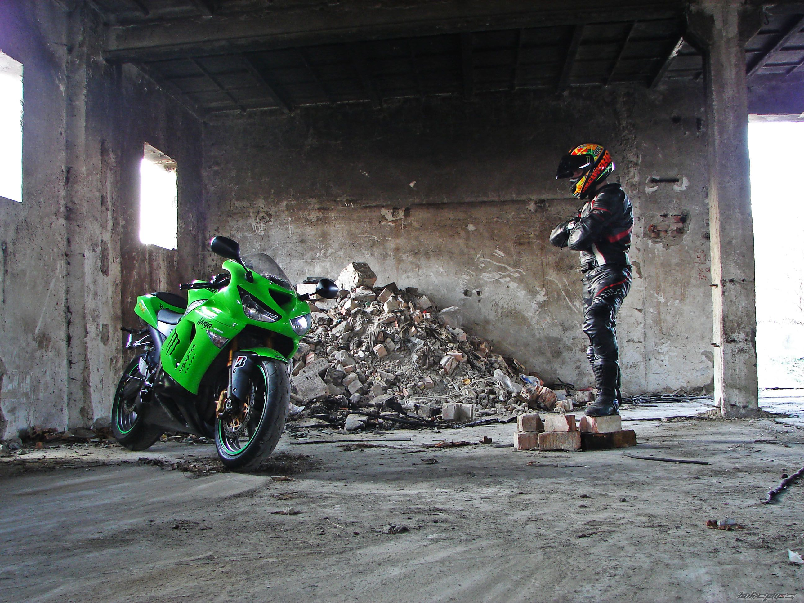 2006 KAWASAKI ZX 6R | Picture 2370352 motorcycle photo