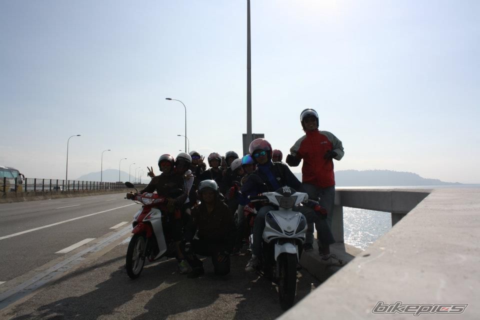 2012 YAMAHA 125 ZR | Picture 2370591 motorcycle photo