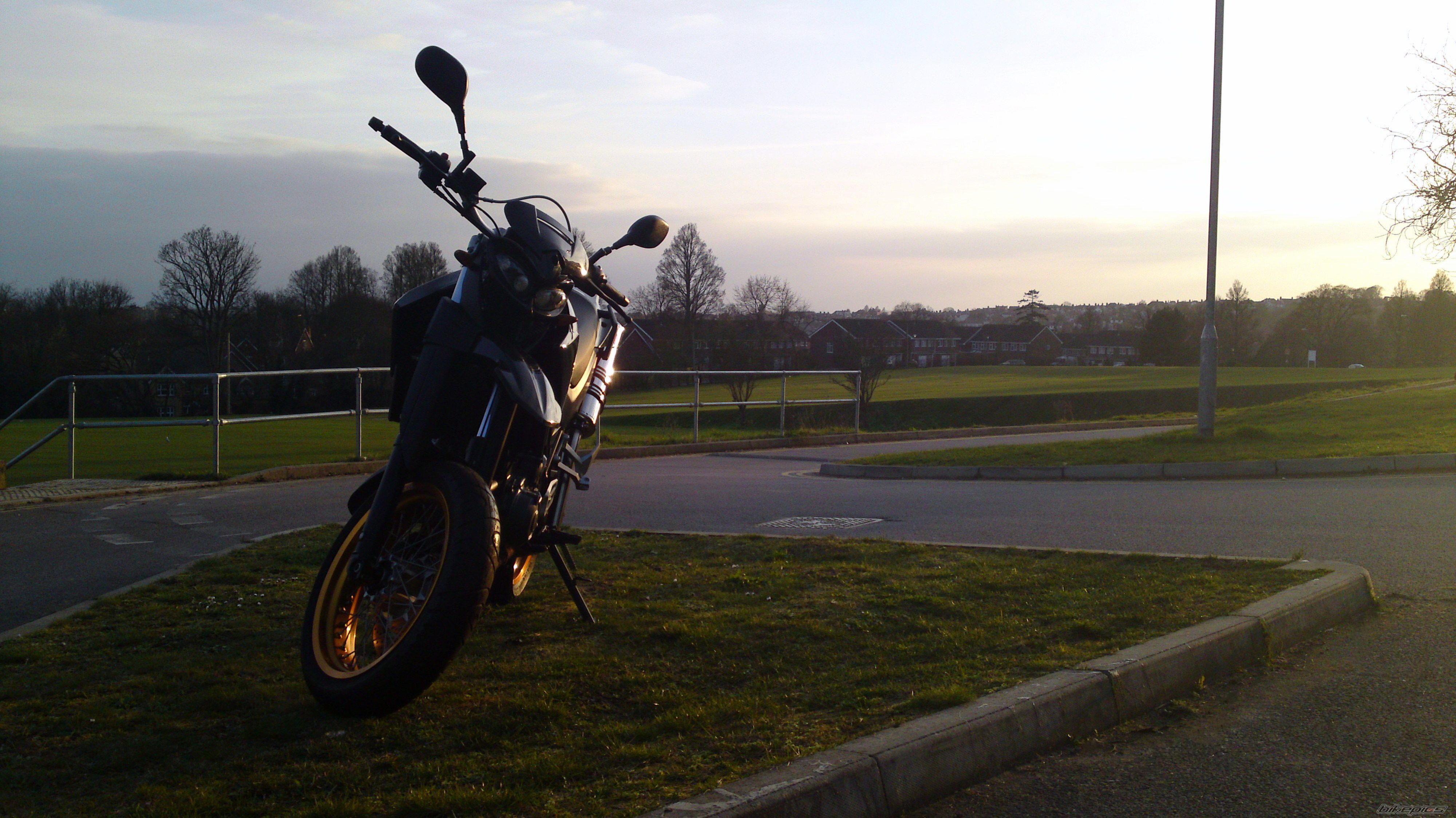 2010 YAMAHA XT 660X | Picture 2370740 motorcycle photo