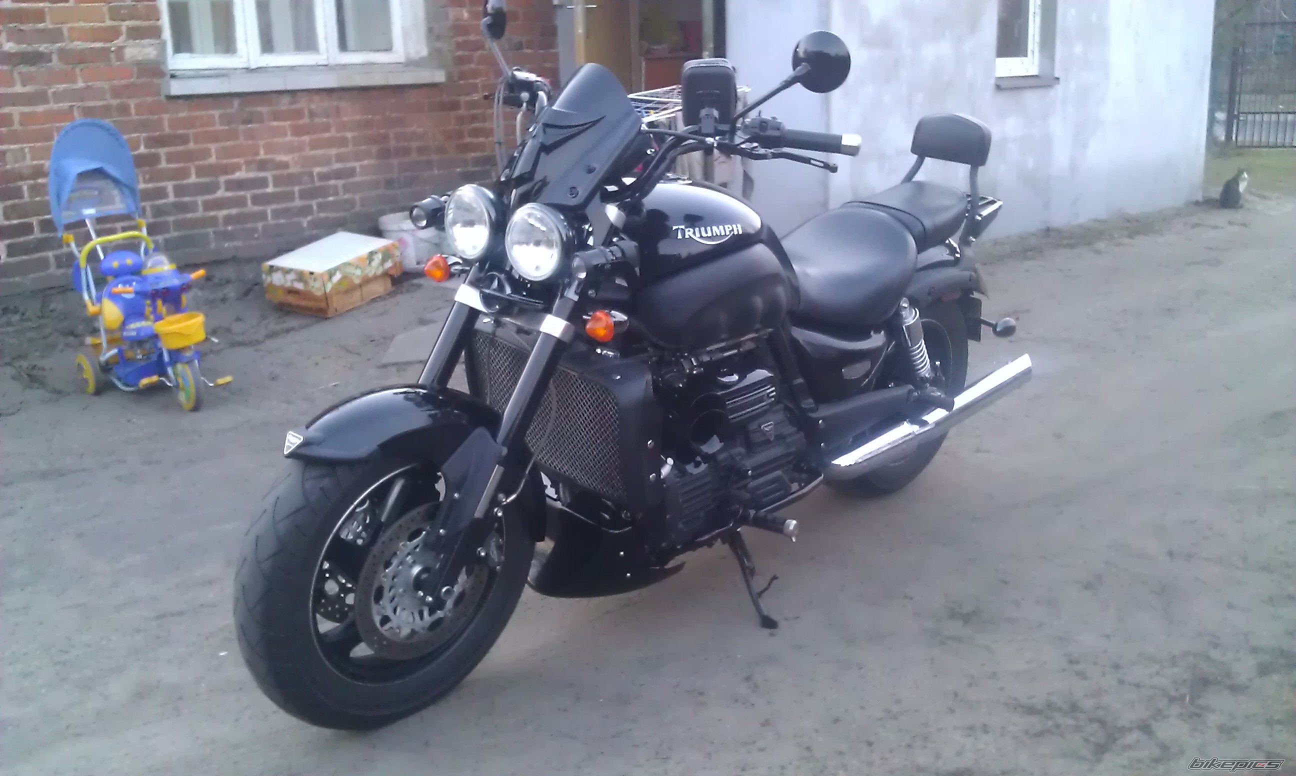 2006 TRIUMPH ROCKET III | Picture 2370742 motorcycle photo