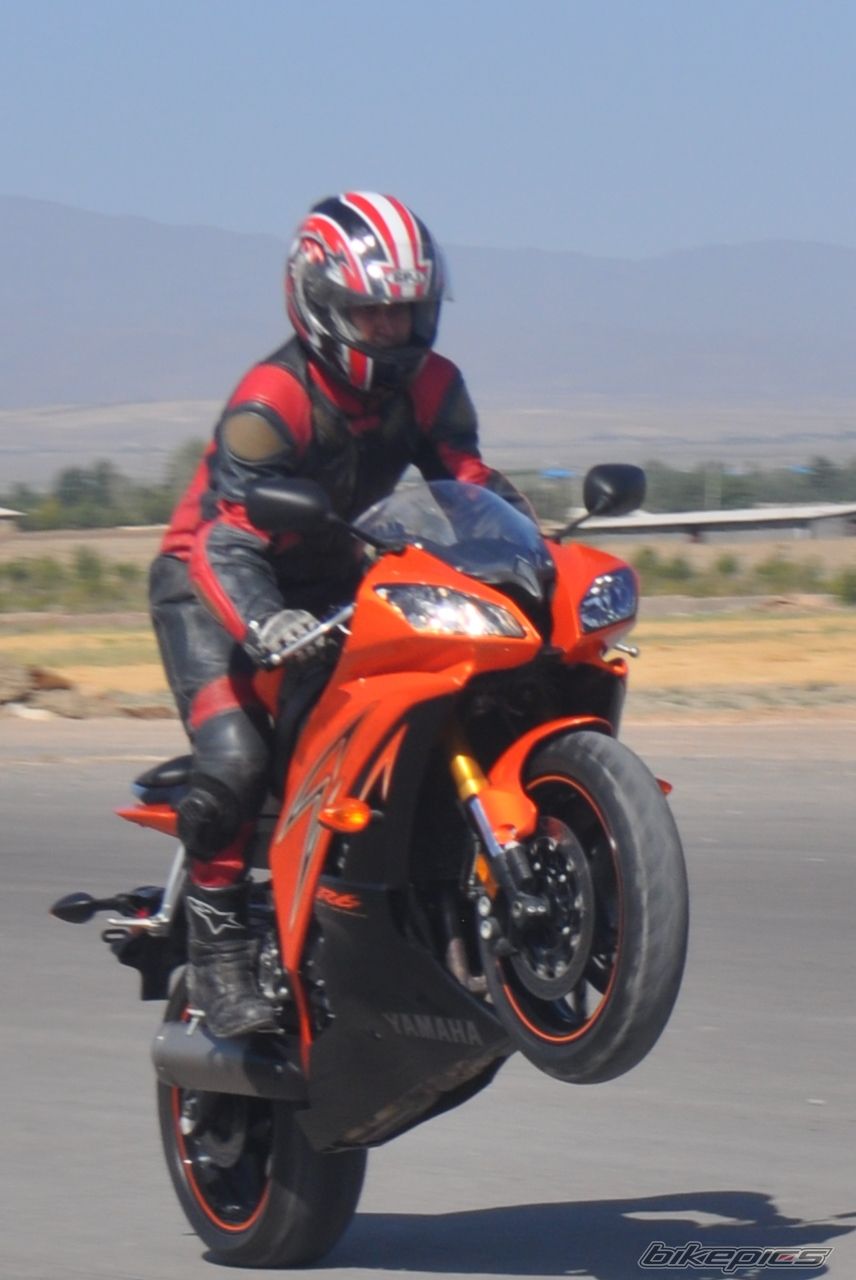 2011 YAMAHA YZF R6 | Picture 2371144 motorcycle photo