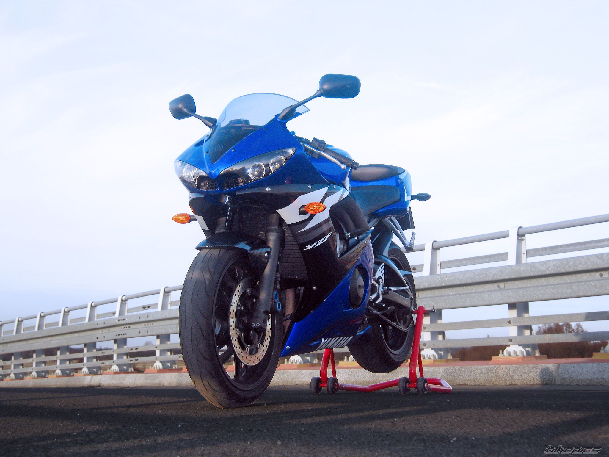 2004 YAMAHA YZF R6 | Picture 2371656 motorcycle photo