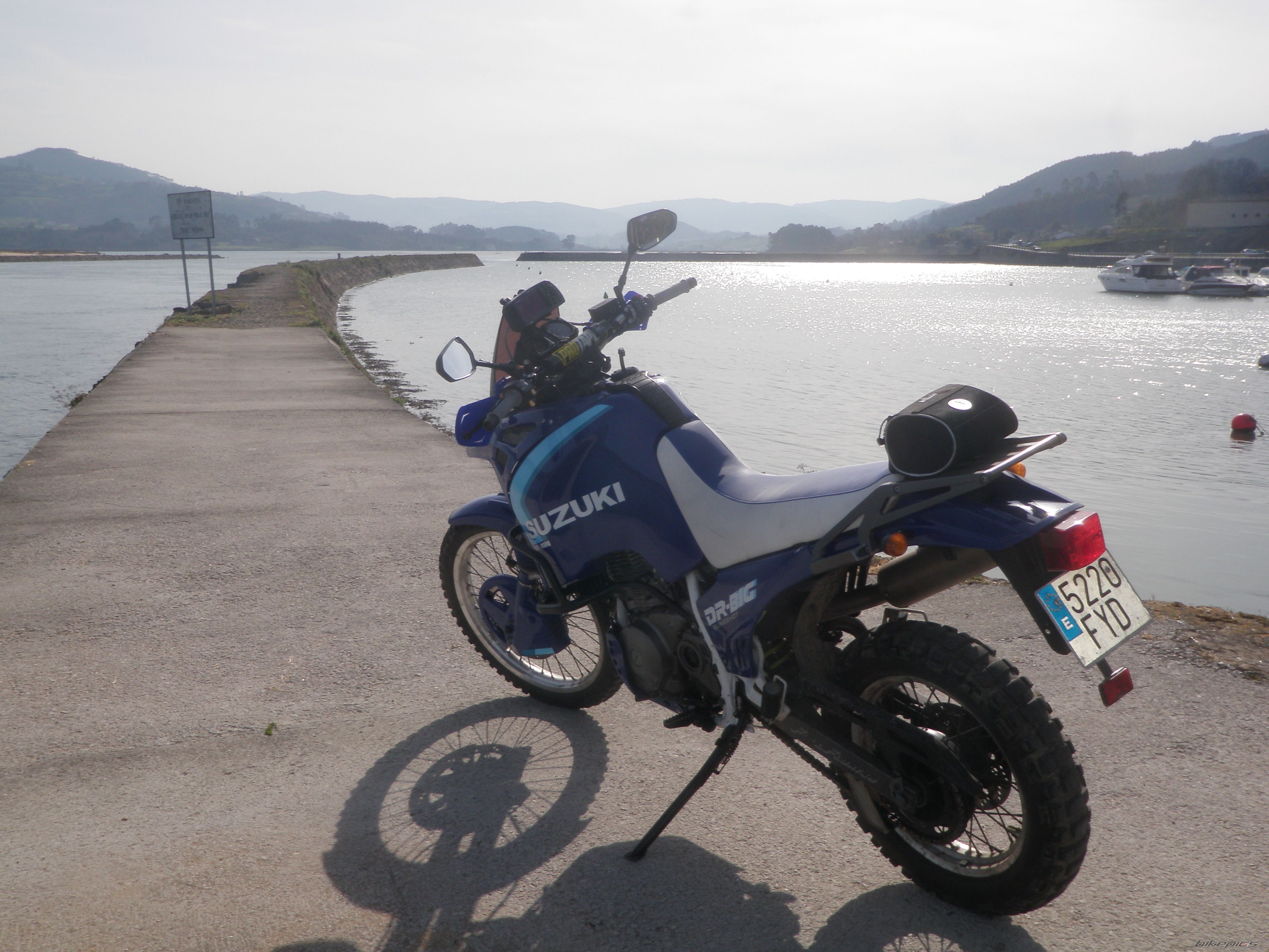 1990 SUZUKI DR  750 | Picture 2372024 motorcycle photo
