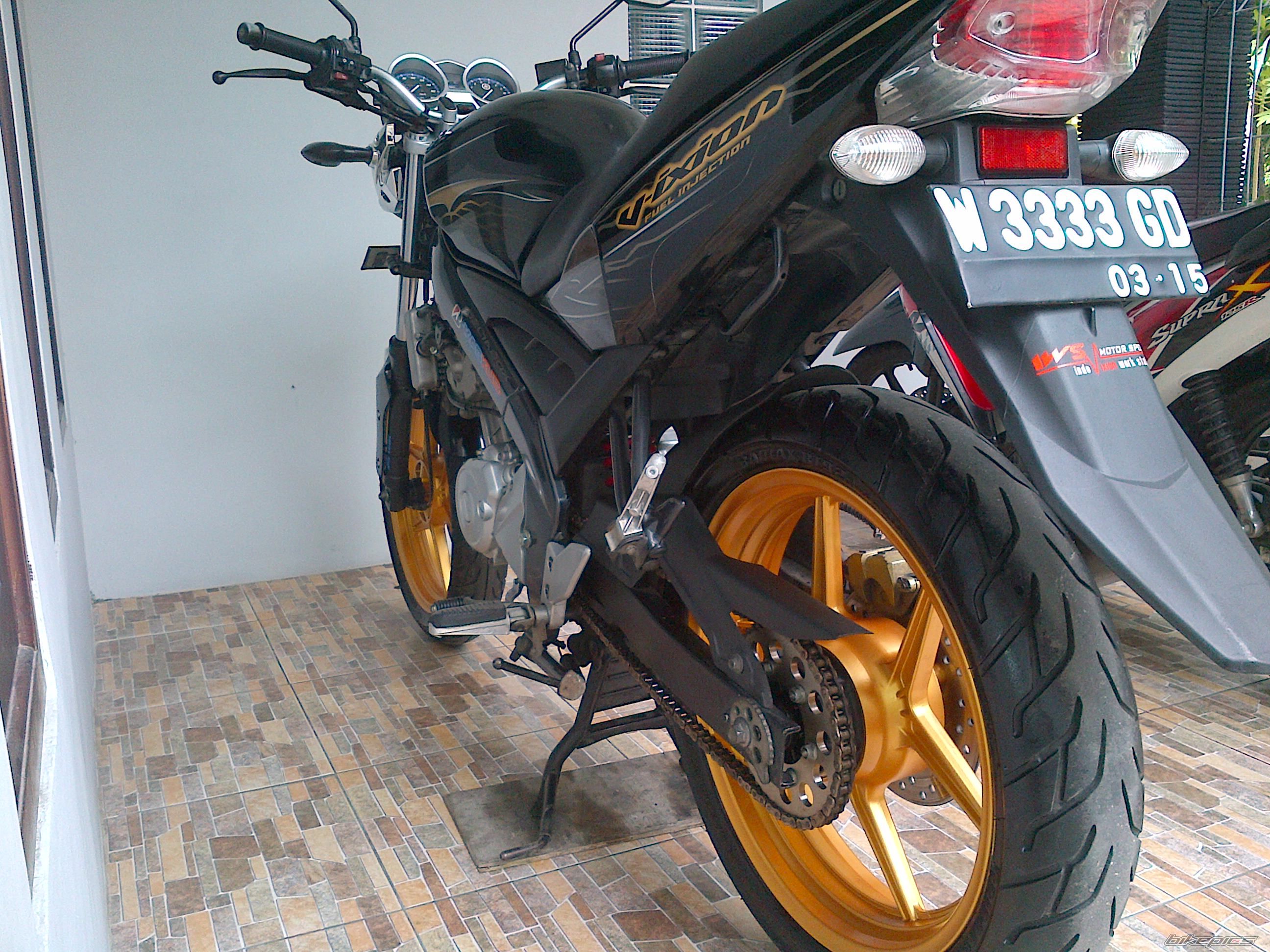 2010 YAMAHA FZ 150 | Picture 2372292 motorcycle photo