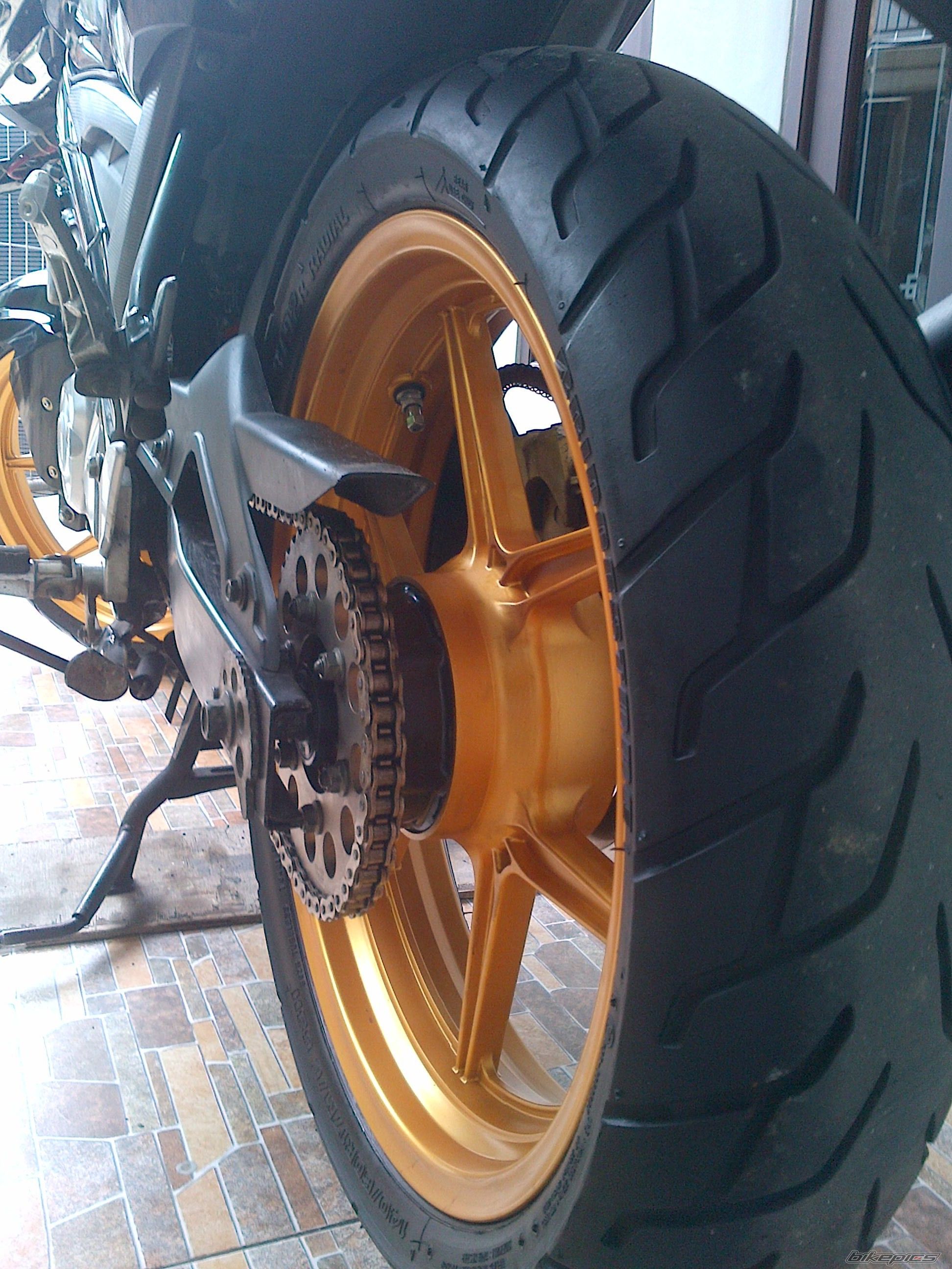 2010 YAMAHA FZ 150 | Picture 2372294 motorcycle photo