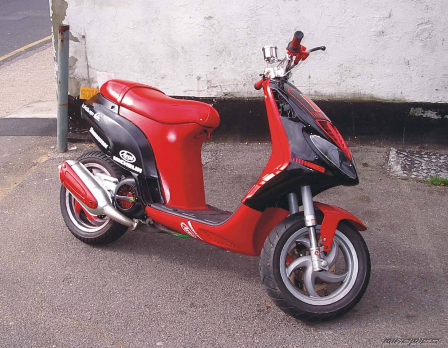2000 PIAGGIO TYPHOON 125 | Picture 237373 motorcycle photo