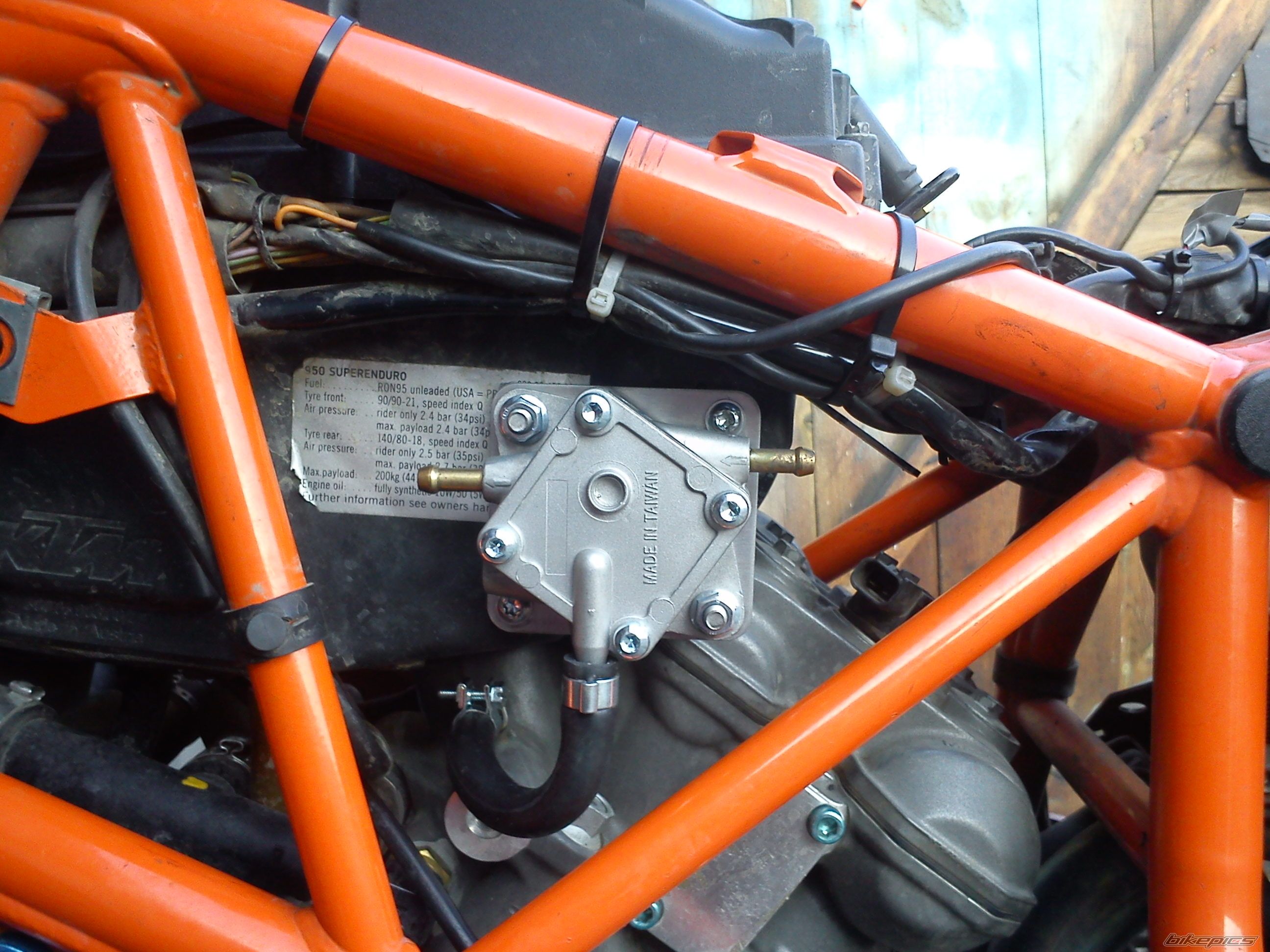 2007 KTM KTM 950 SUPERENDURO | Picture 2374146 motorcycle photo