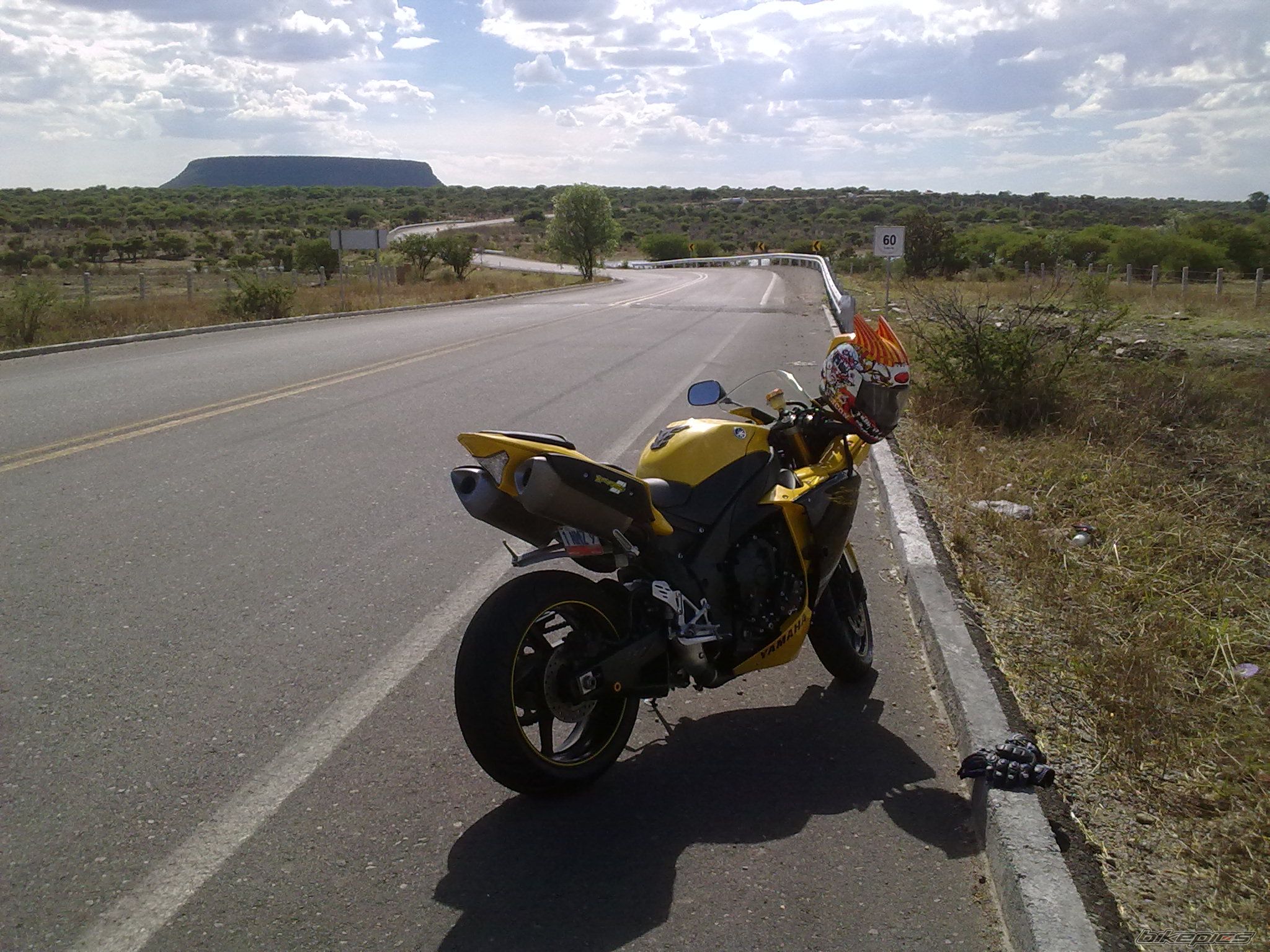2009 YAMAHA YZF R1 | Picture 2374773 motorcycle photo