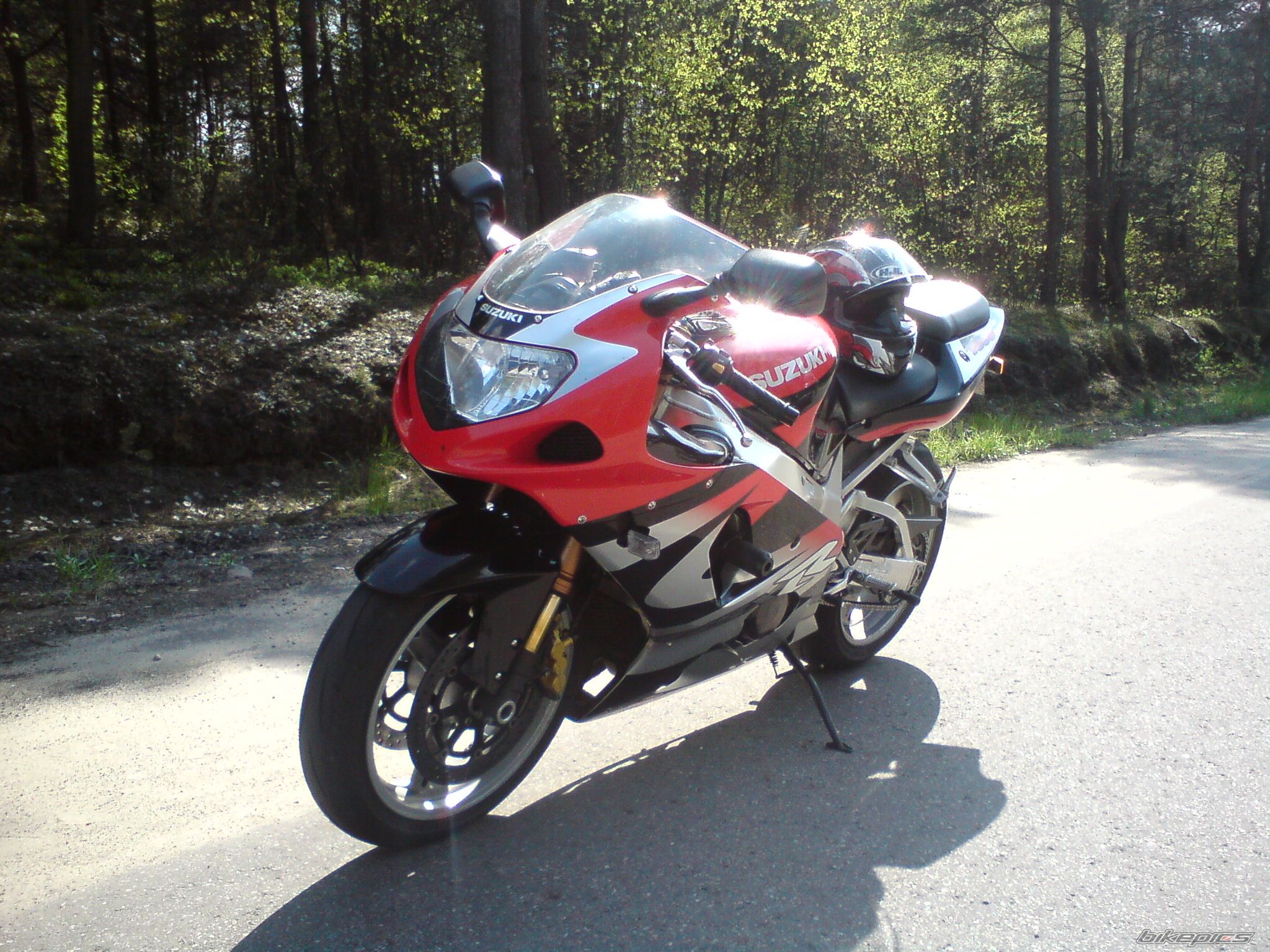 2001 SUZUKI GSX R 1000 | Picture 2375618 motorcycle photo