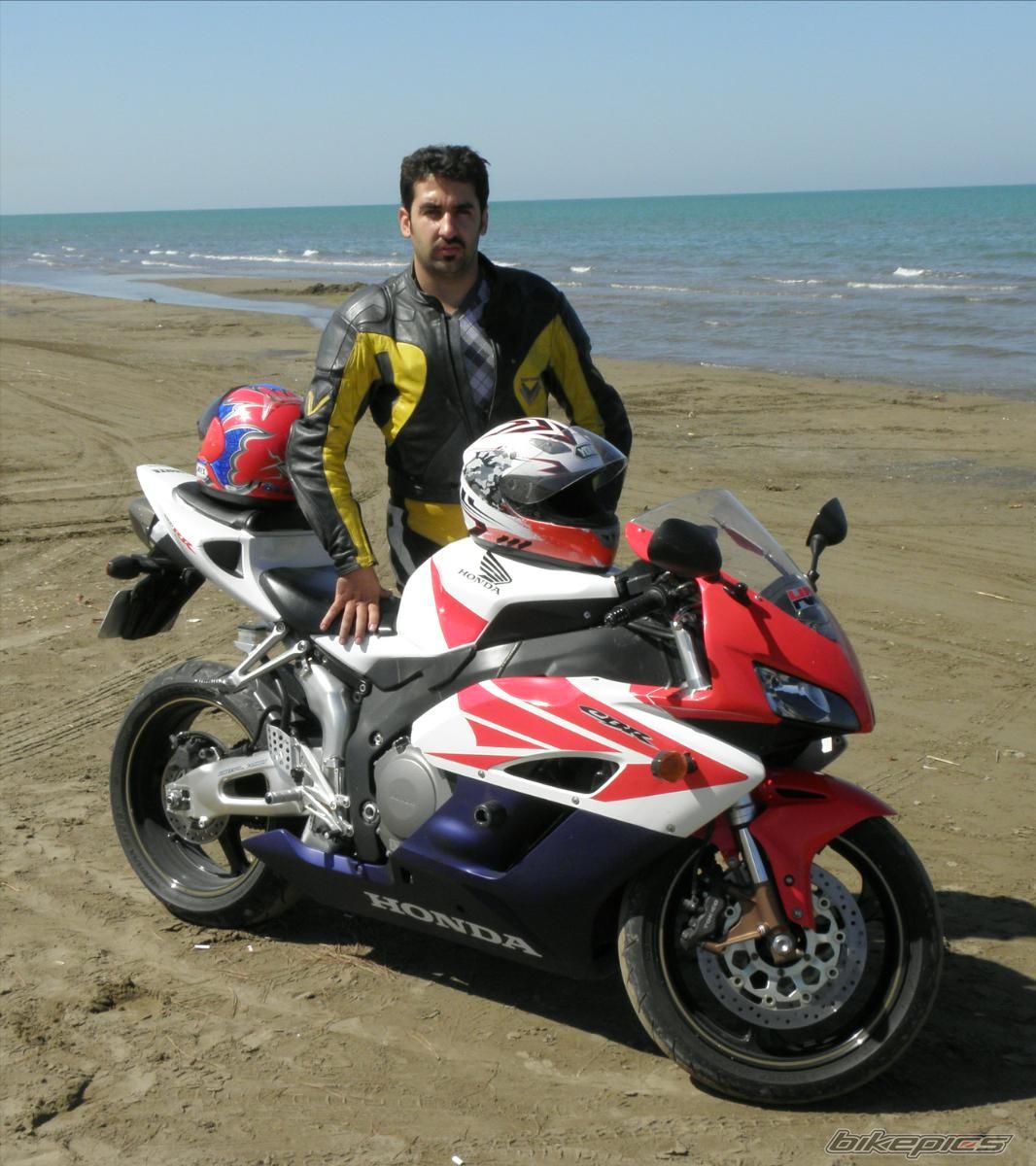 2005 HONDA CBR 1000  RR | Picture 2377320 motorcycle photo