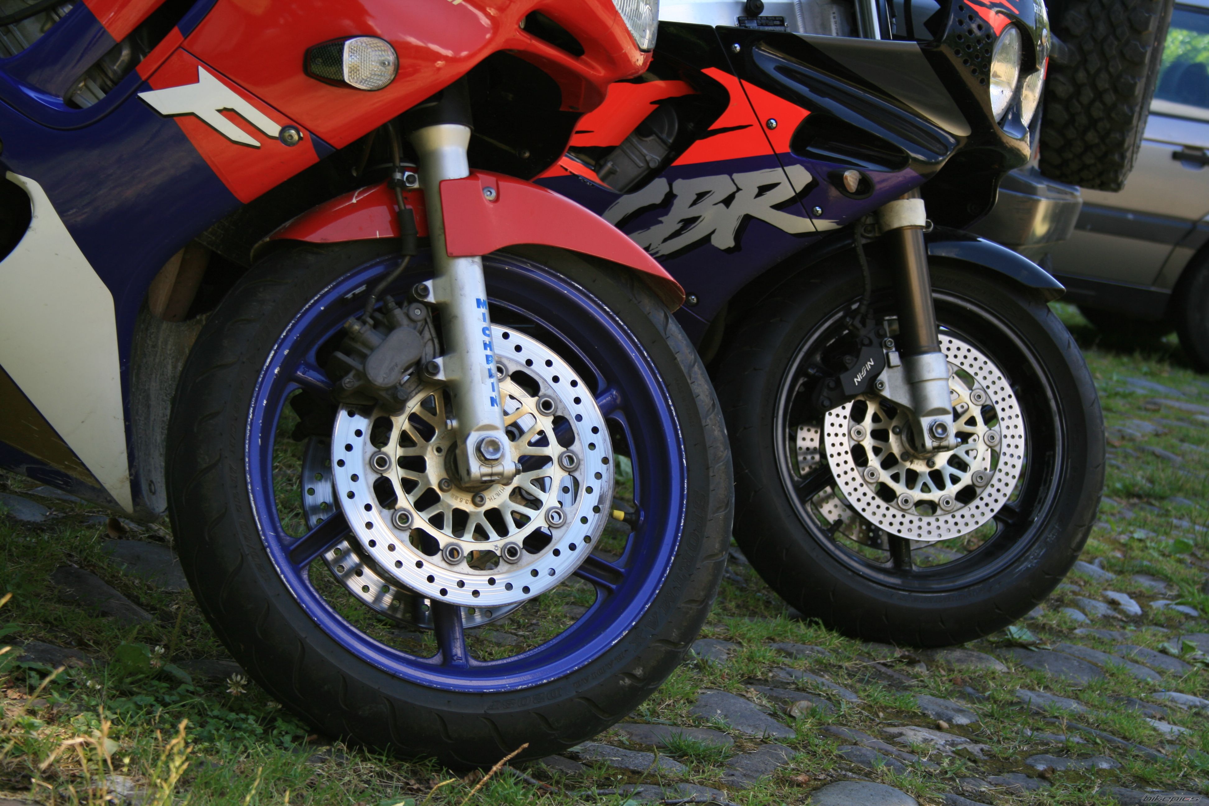 1993 HONDA CBR 900 | Picture 2377332 motorcycle photo