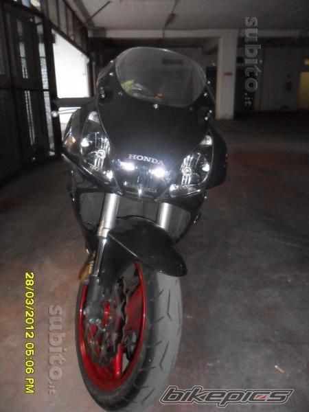 2002 HONDA CBR 900 | Picture 2377351 motorcycle photo
