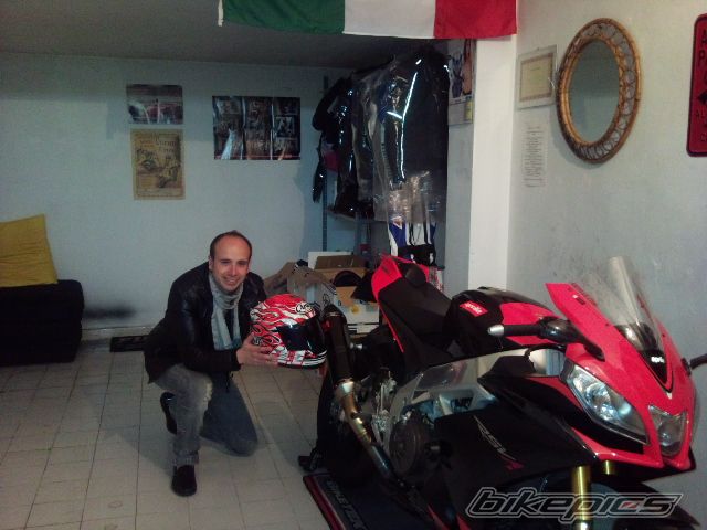 2011 APRILIA RSV4 | Picture 2378554 motorcycle photo