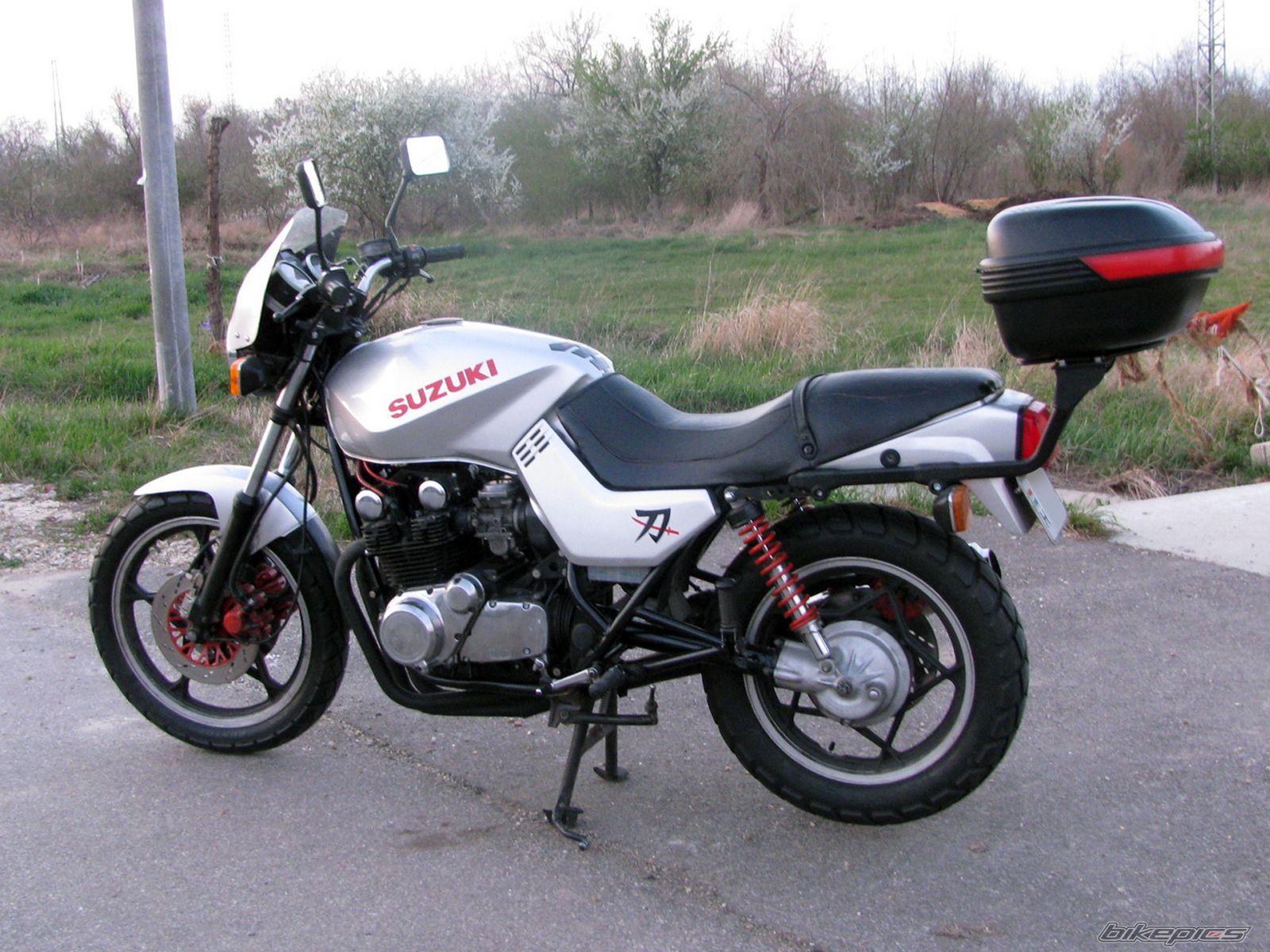 1983 SUZUKI GS 650 | Picture 2381802 motorcycle photo