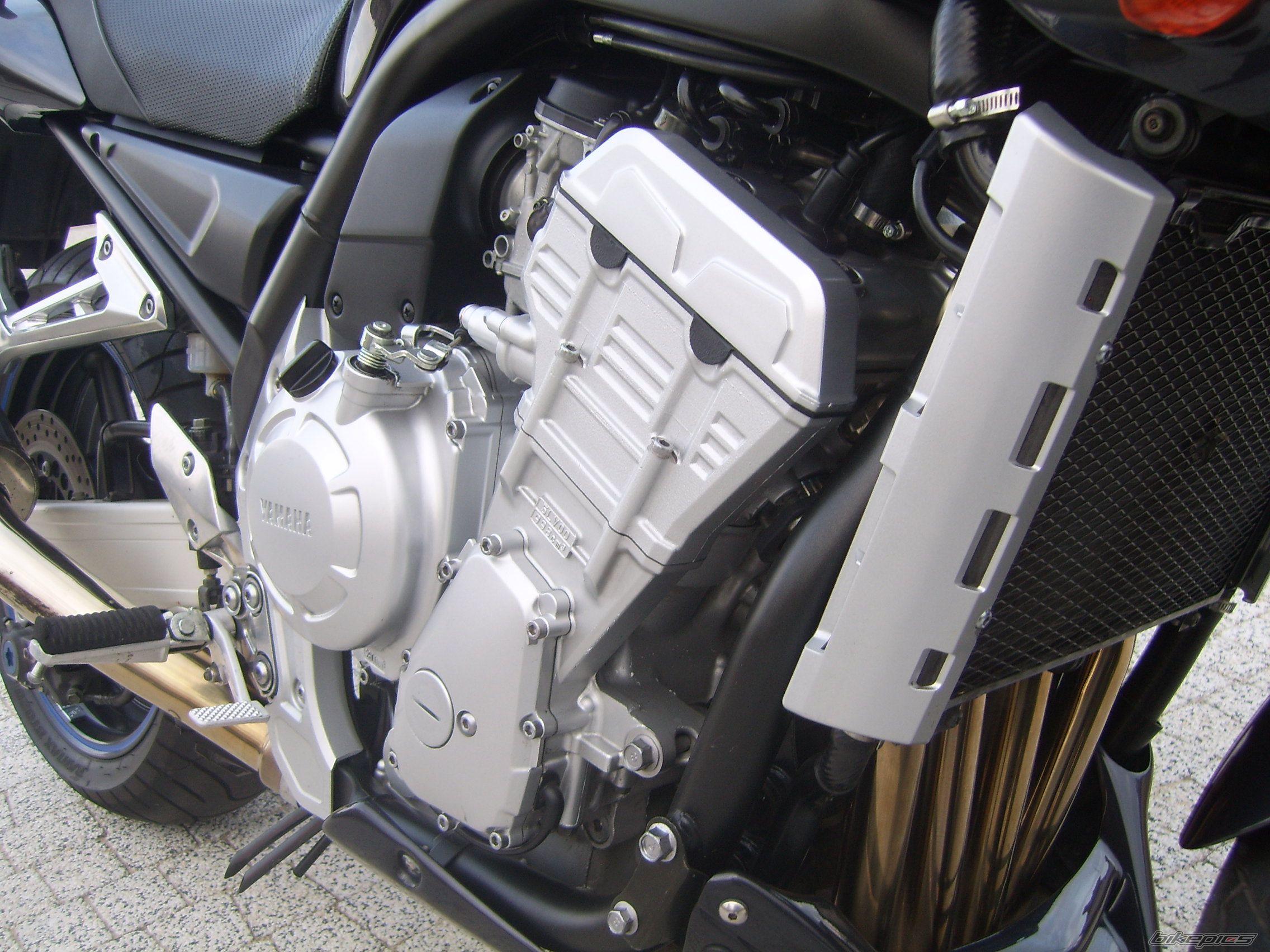 2006 YAMAHA FZS 1000 FAZER | Picture 2383121 motorcycle photo
