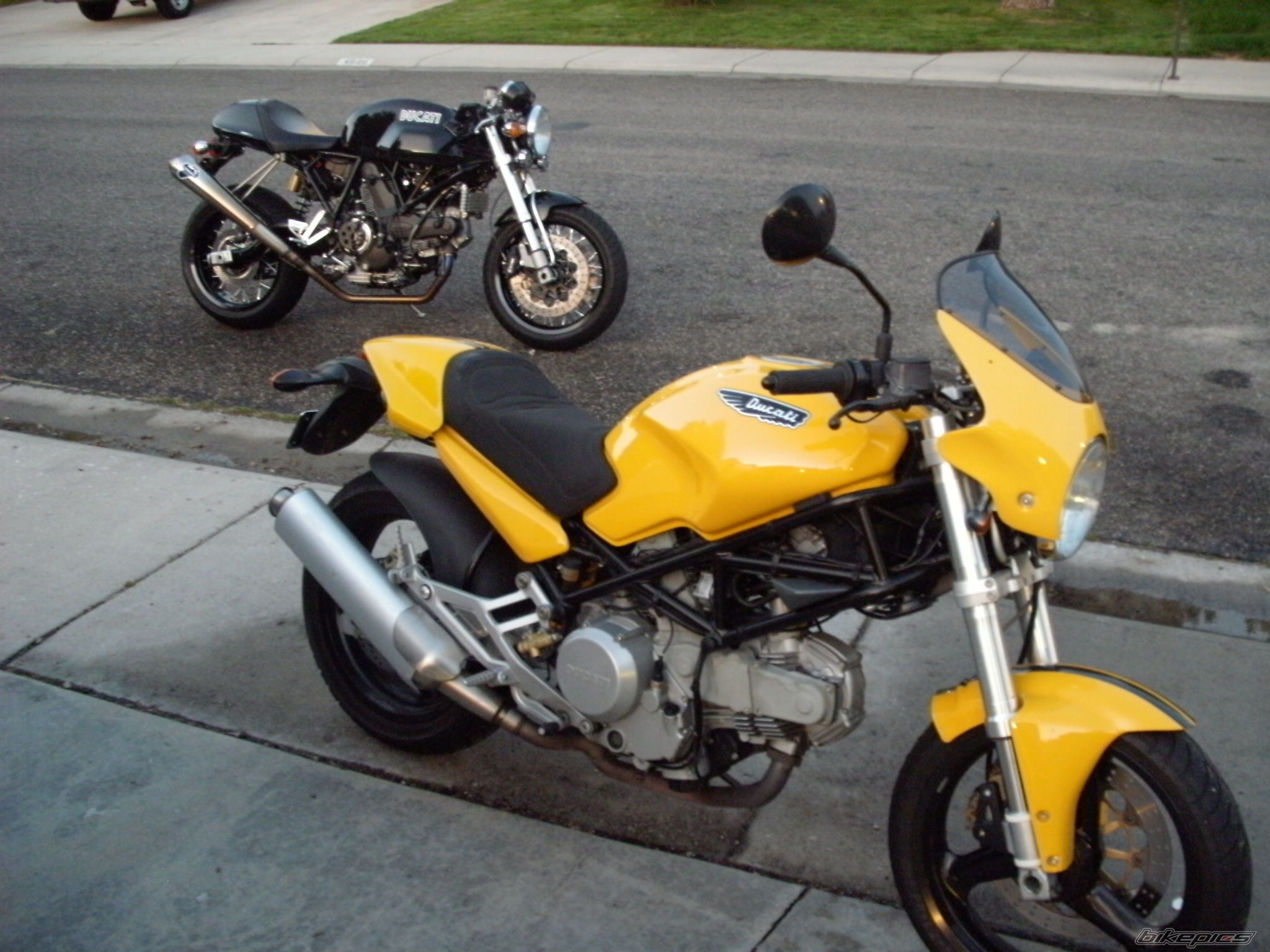 2001 DUCATI MONSTER 600 | Picture 2383185 motorcycle photo