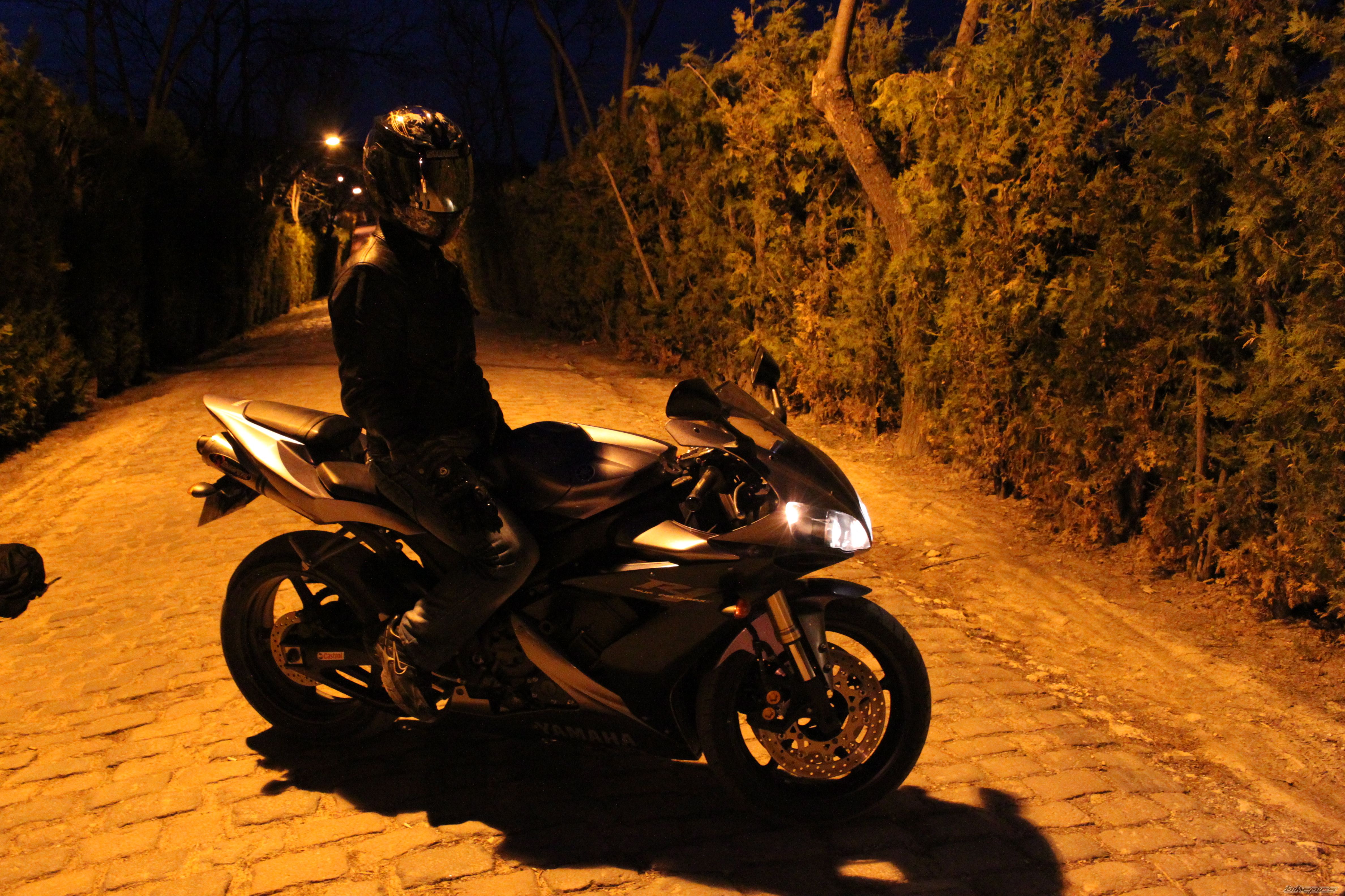 2005 YAMAHA YZF R1 | Picture 2383382 motorcycle photo