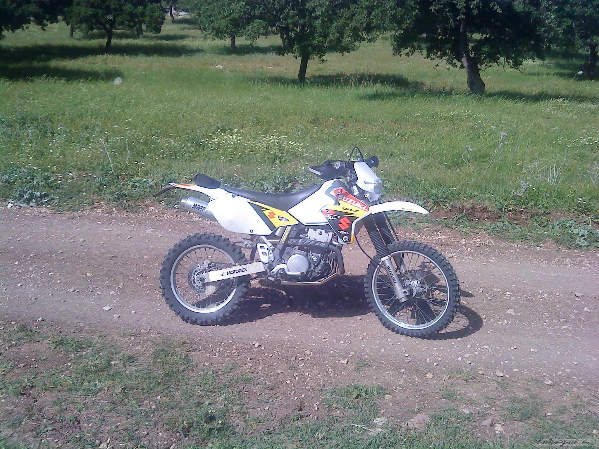 2000 SUZUKI DRZ 400 | Picture 2383610 motorcycle photo