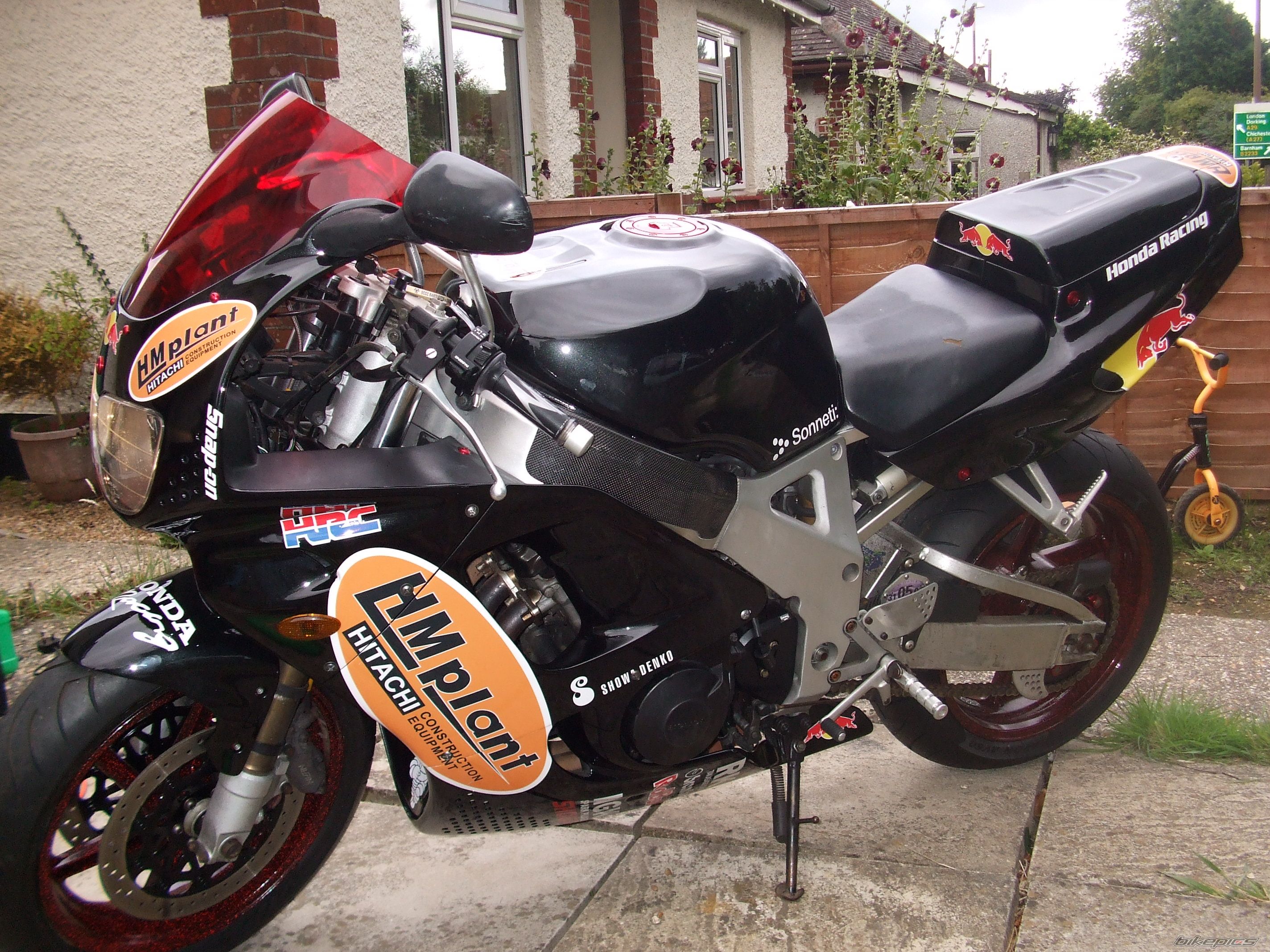 1994 HONDA CBR 900RR FIREBLADE | Picture 2385163 motorcycle photo