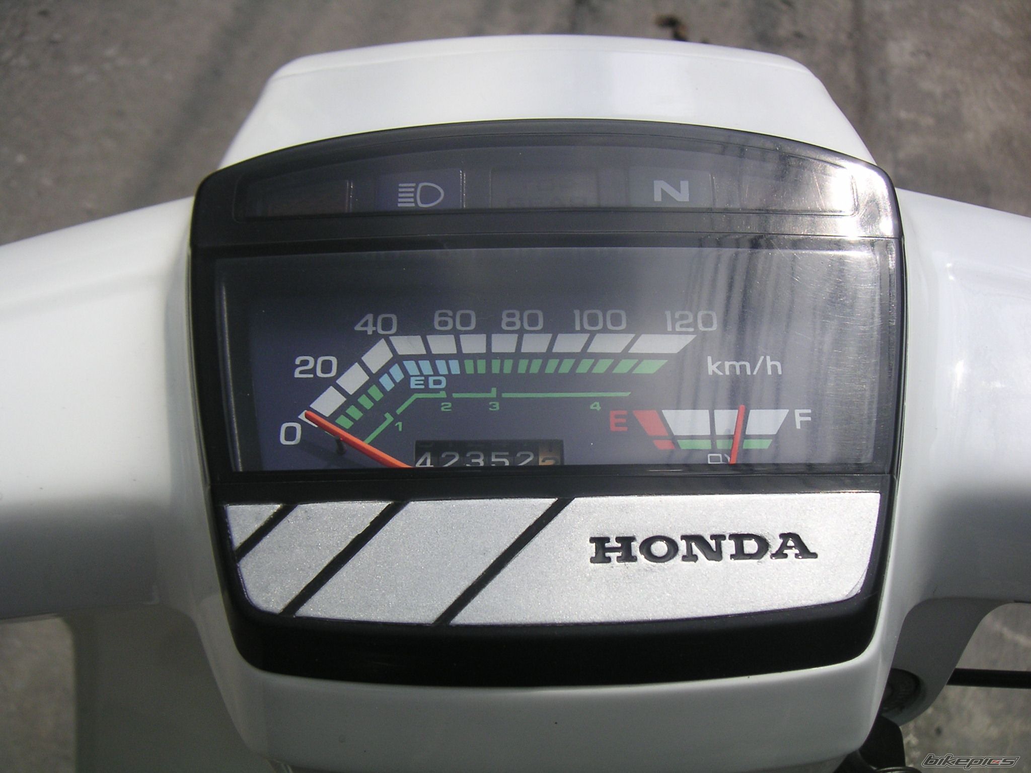 1989 HONDA HONDA DREAM 100 | Picture 2385979 motorcycle photo