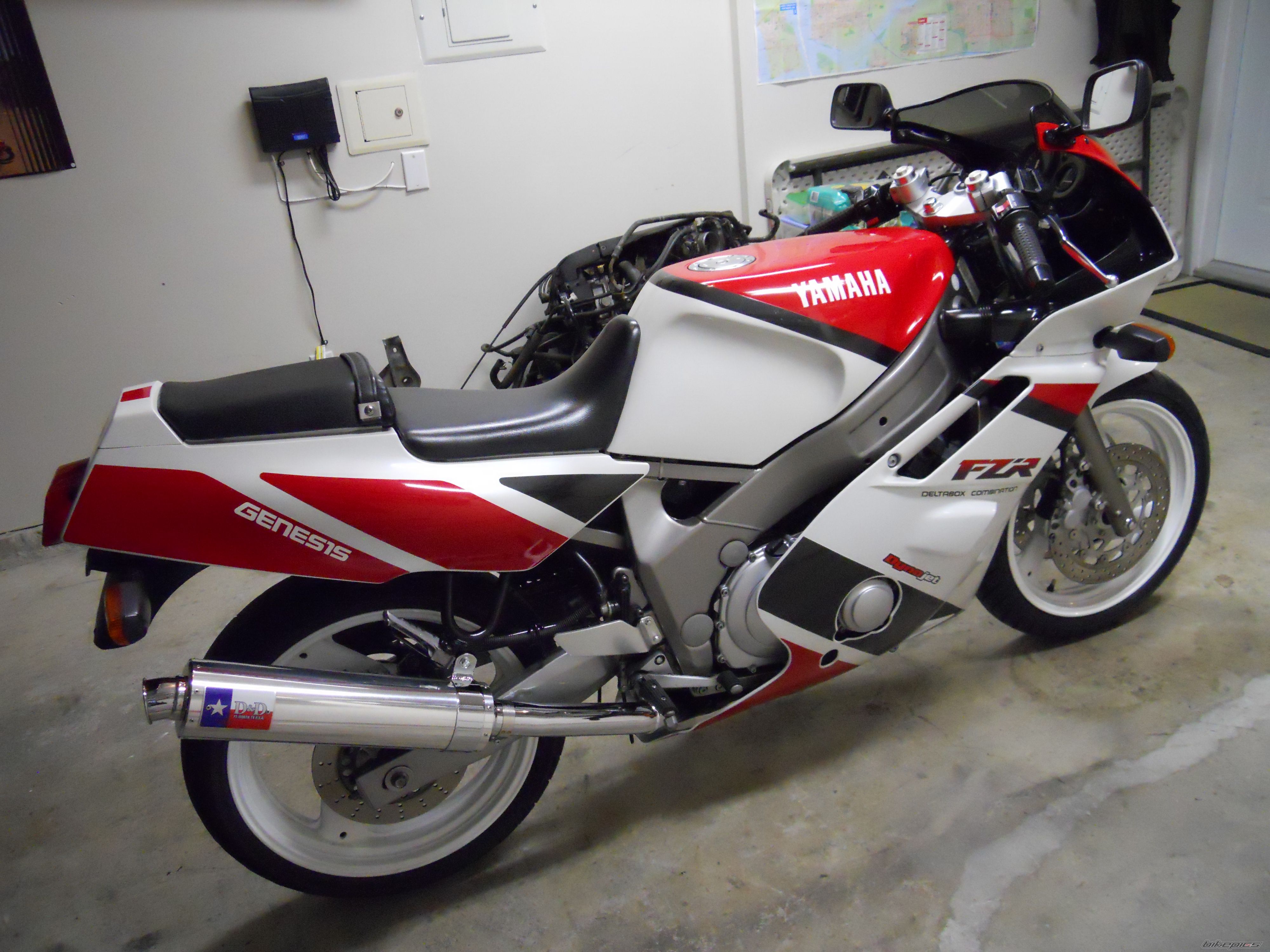 1992 YAMAHA FZR 600 | Picture 2388067 motorcycle photo