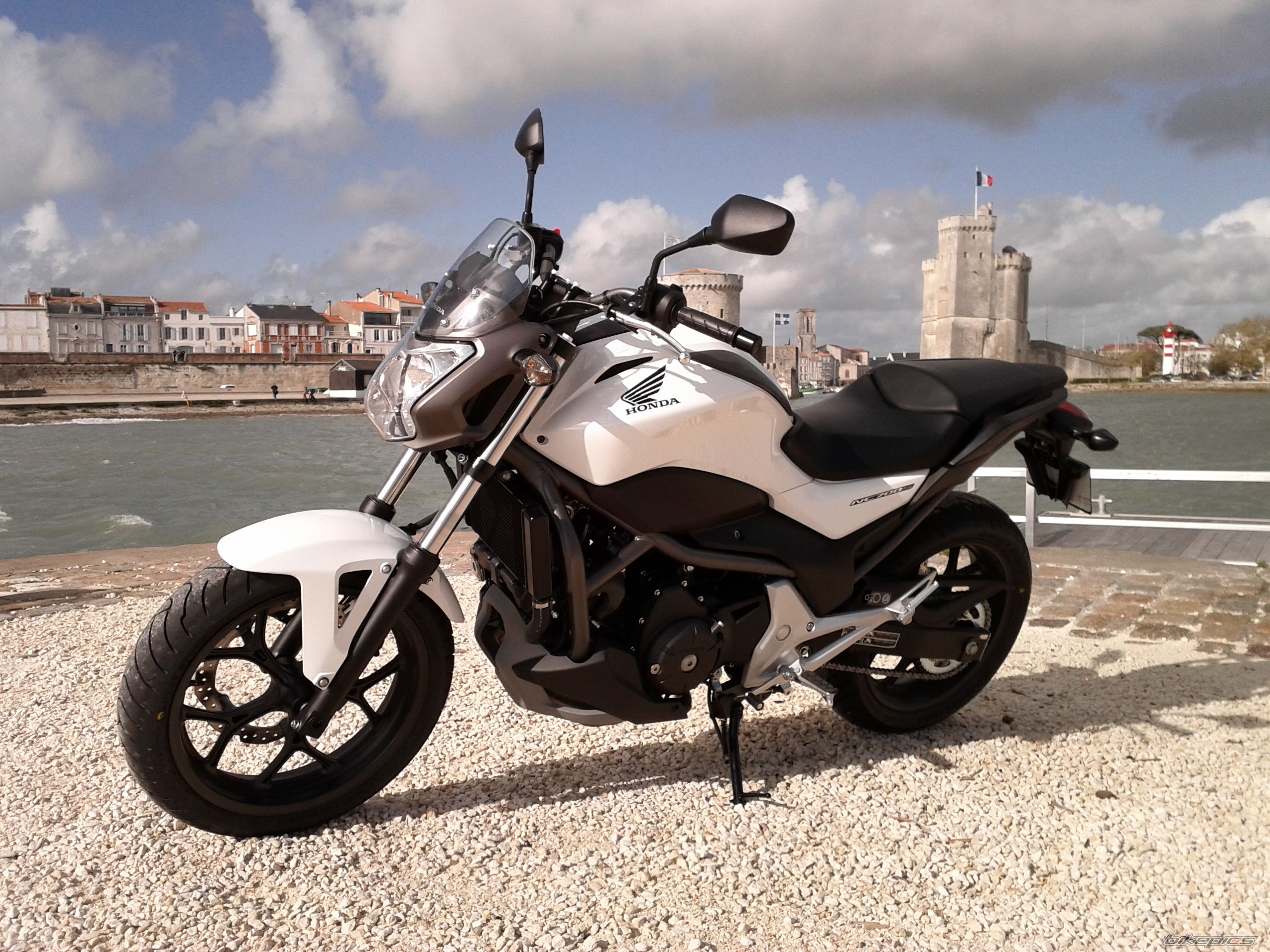 2012 HONDA NC 700 S | Picture 2388119 motorcycle photo