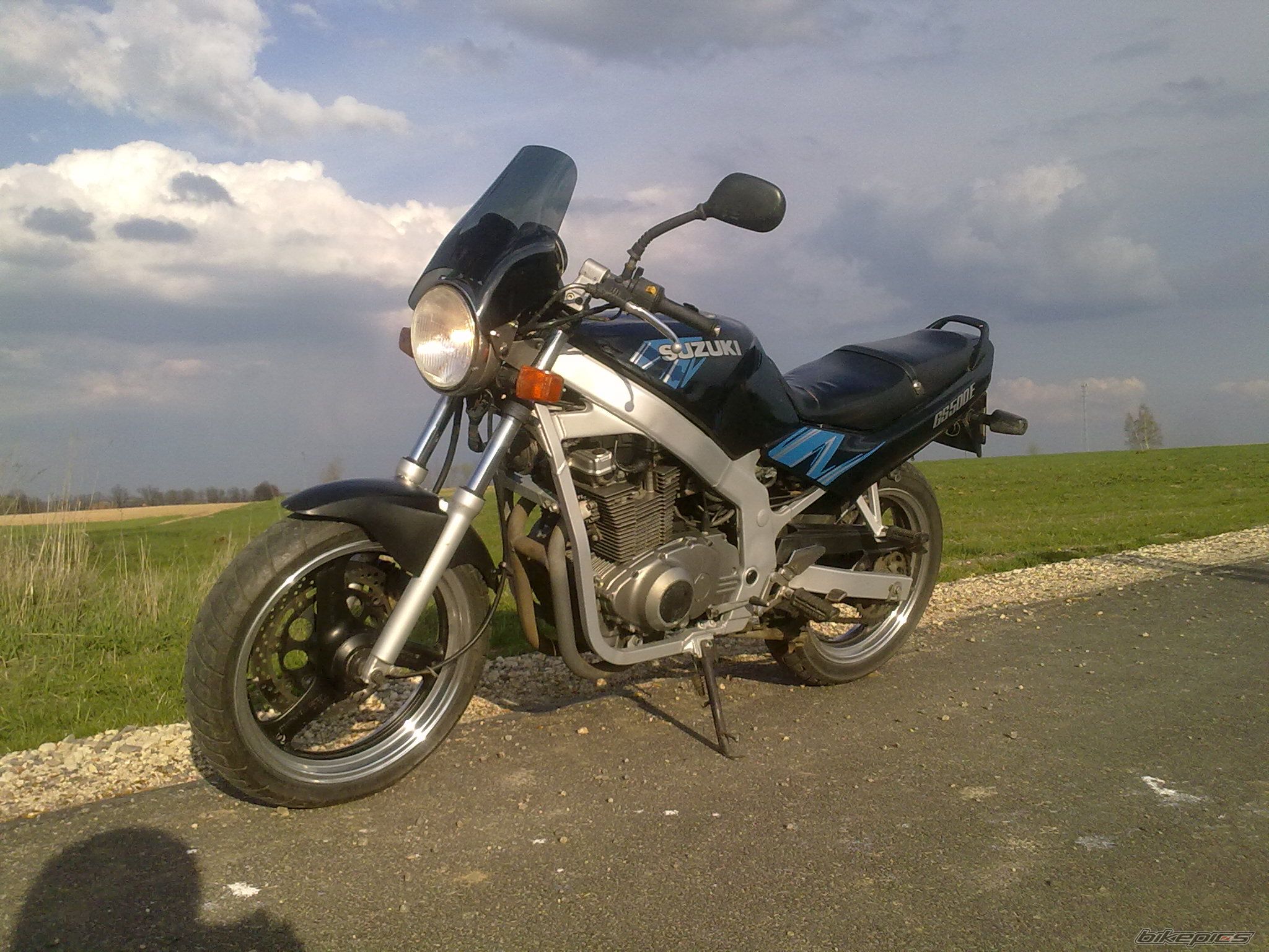1996 SUZUKI GS 500 | Picture 2388178 motorcycle photo