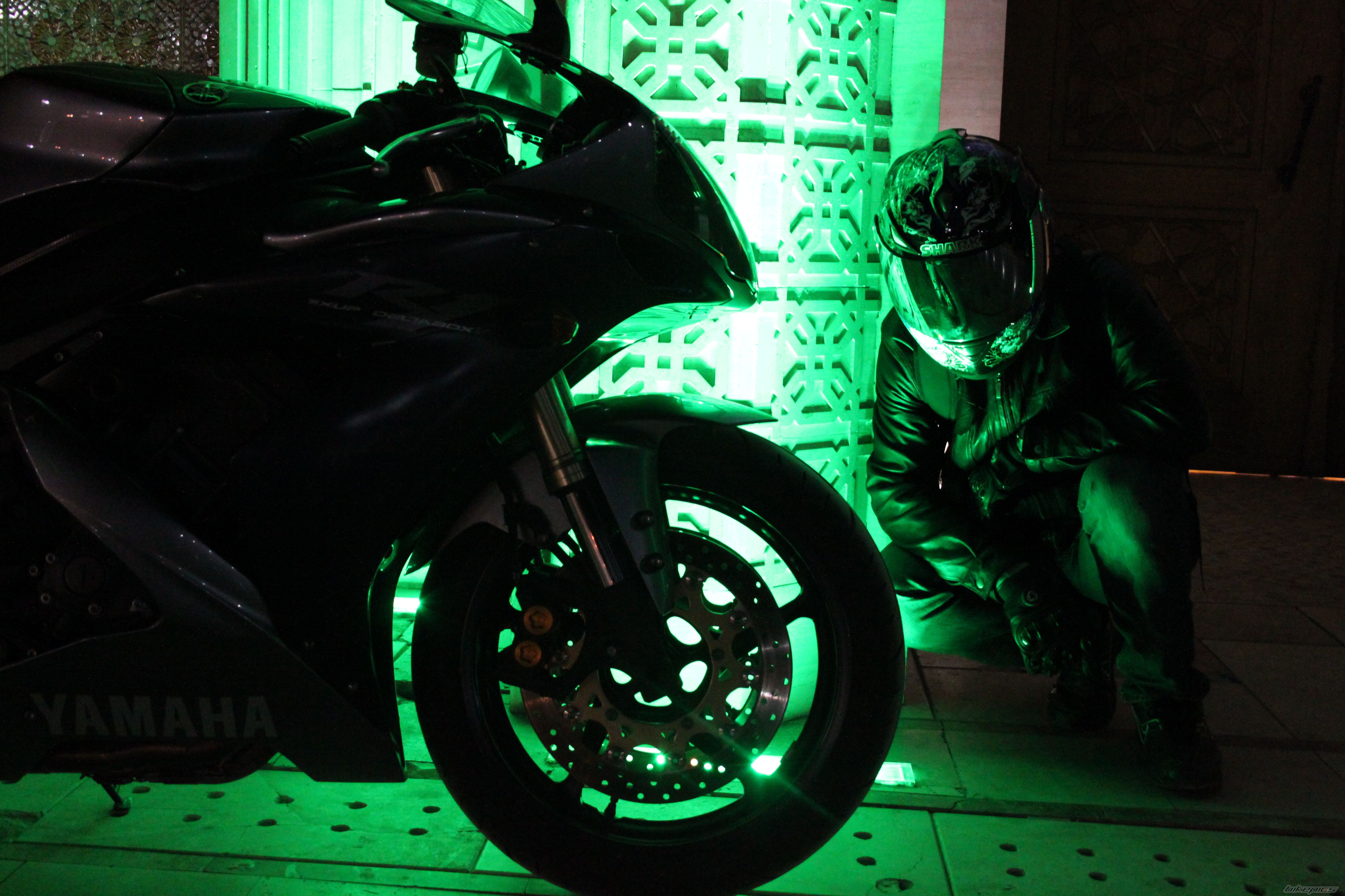 2005 YAMAHA YZF R1 | Picture 2388874 motorcycle photo