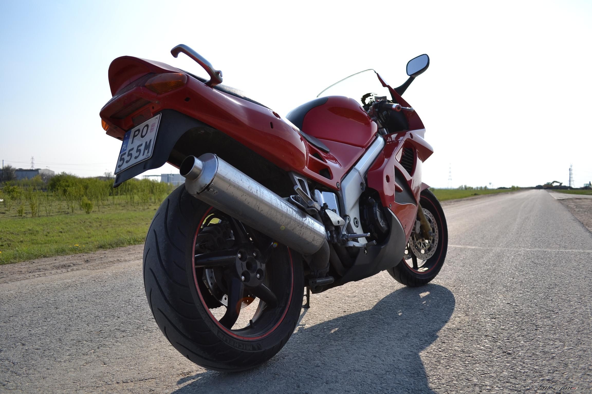 1997 HONDA VFR 750 | Picture 2389317 motorcycle photo