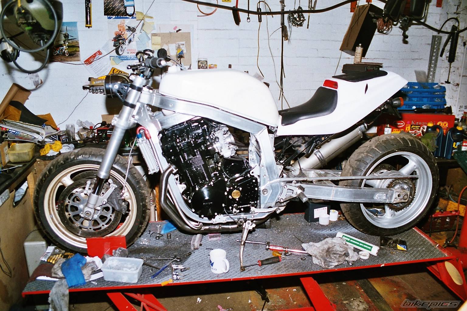 1986 SUZUKI GSX R 1100 | Picture 239015 motorcycle photo