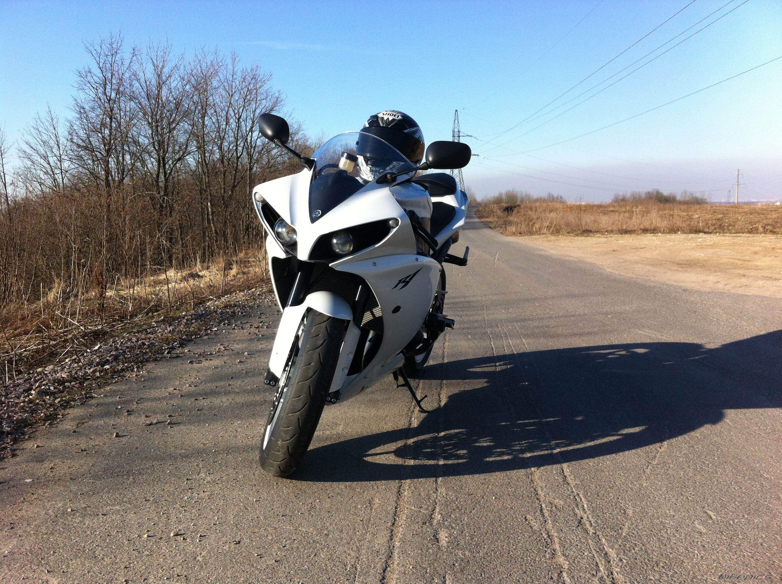 2011 YAMAHA YZF R1 | Picture 2390150 motorcycle photo